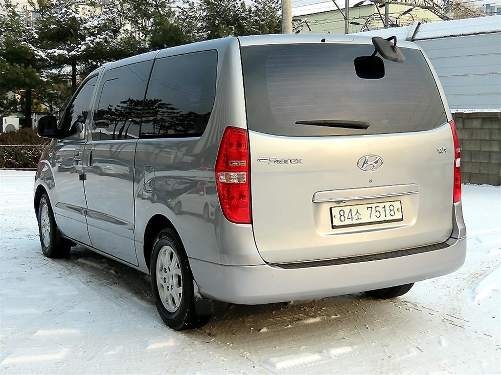Mazda Bongo rear view