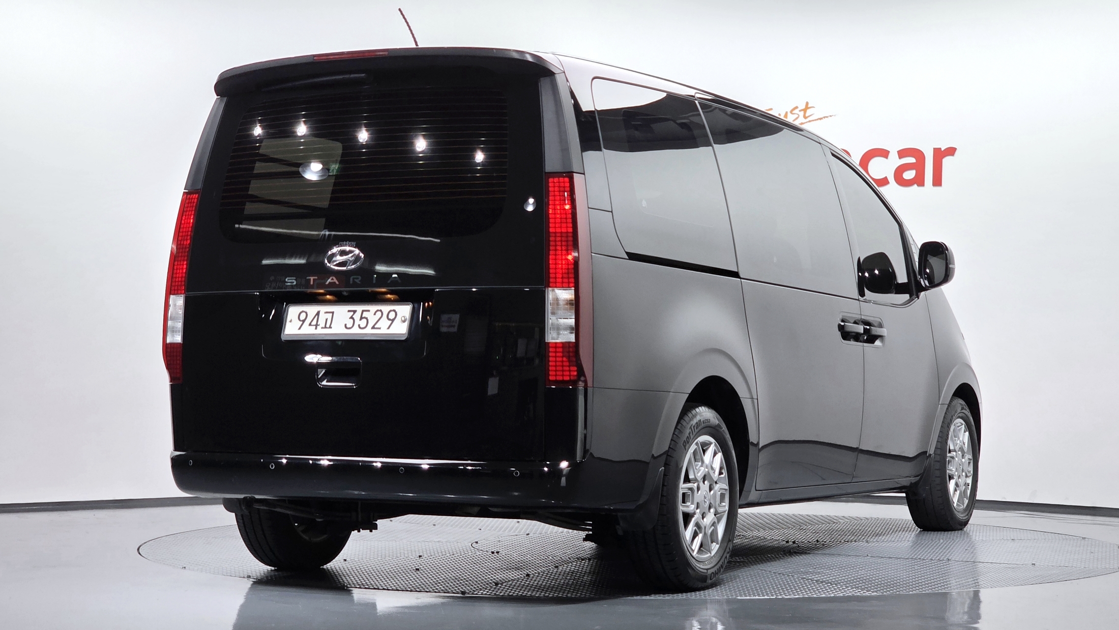 Mazda Bongo front view