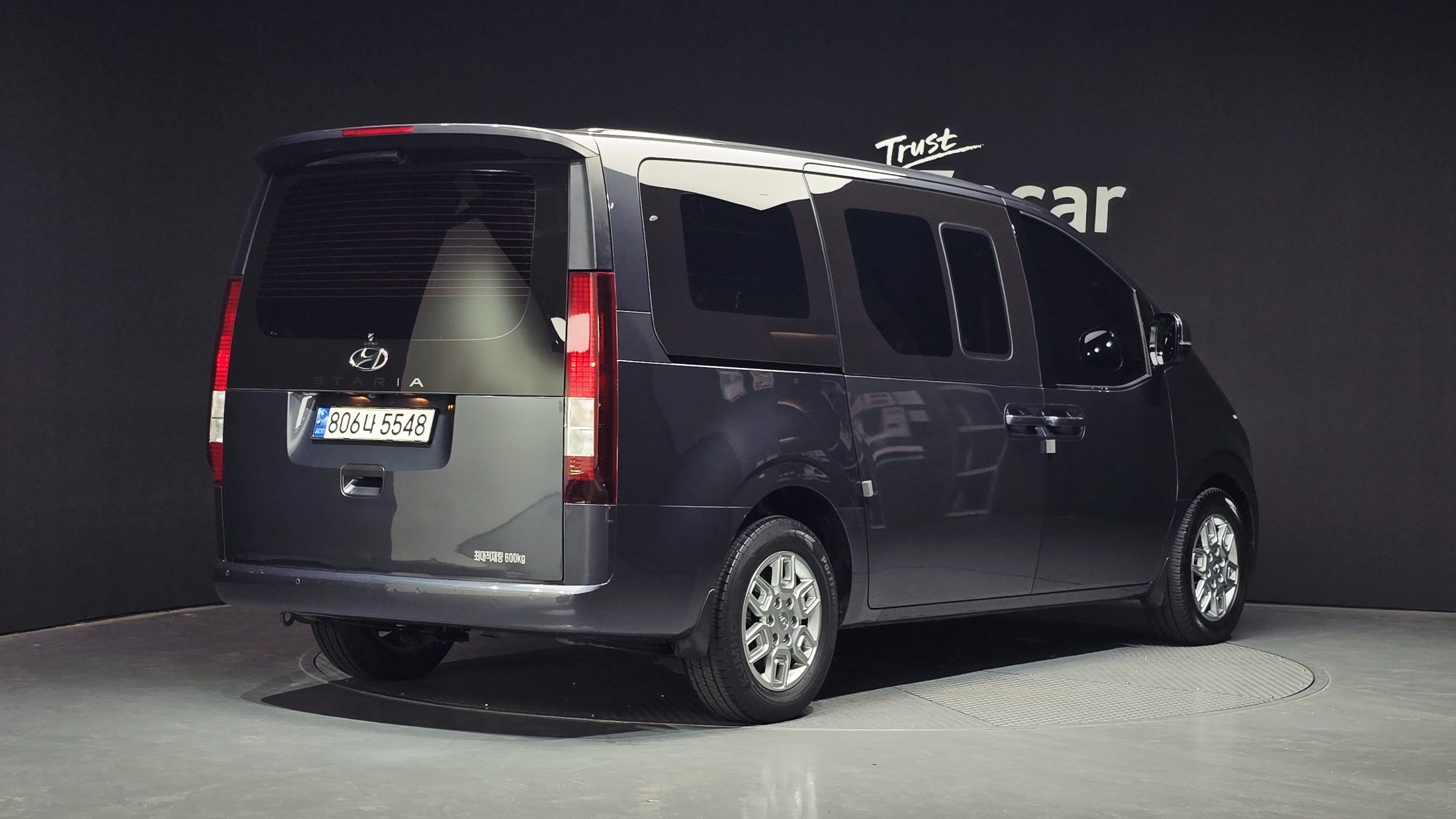 Mazda Bongo front view