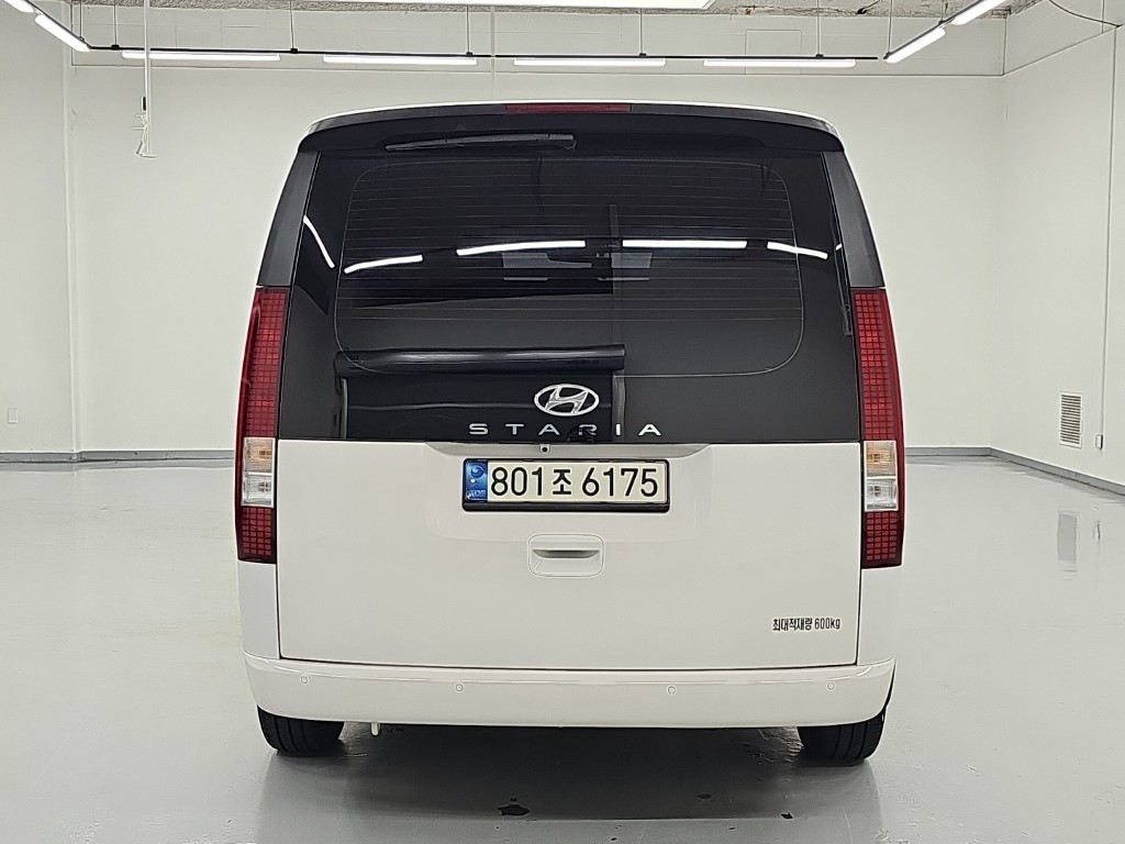 Mazda Bongo rear view