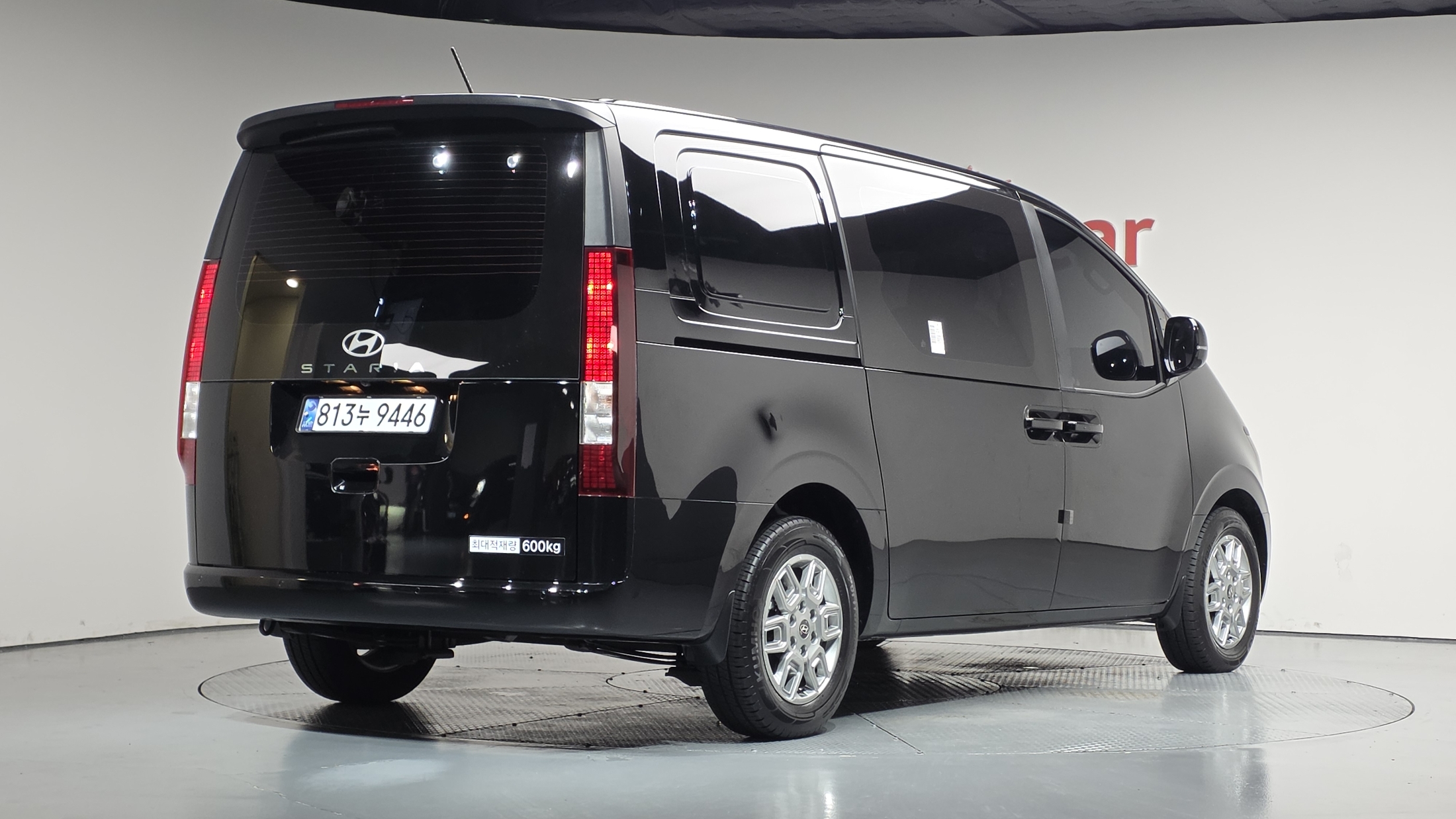 Mazda Bongo front view