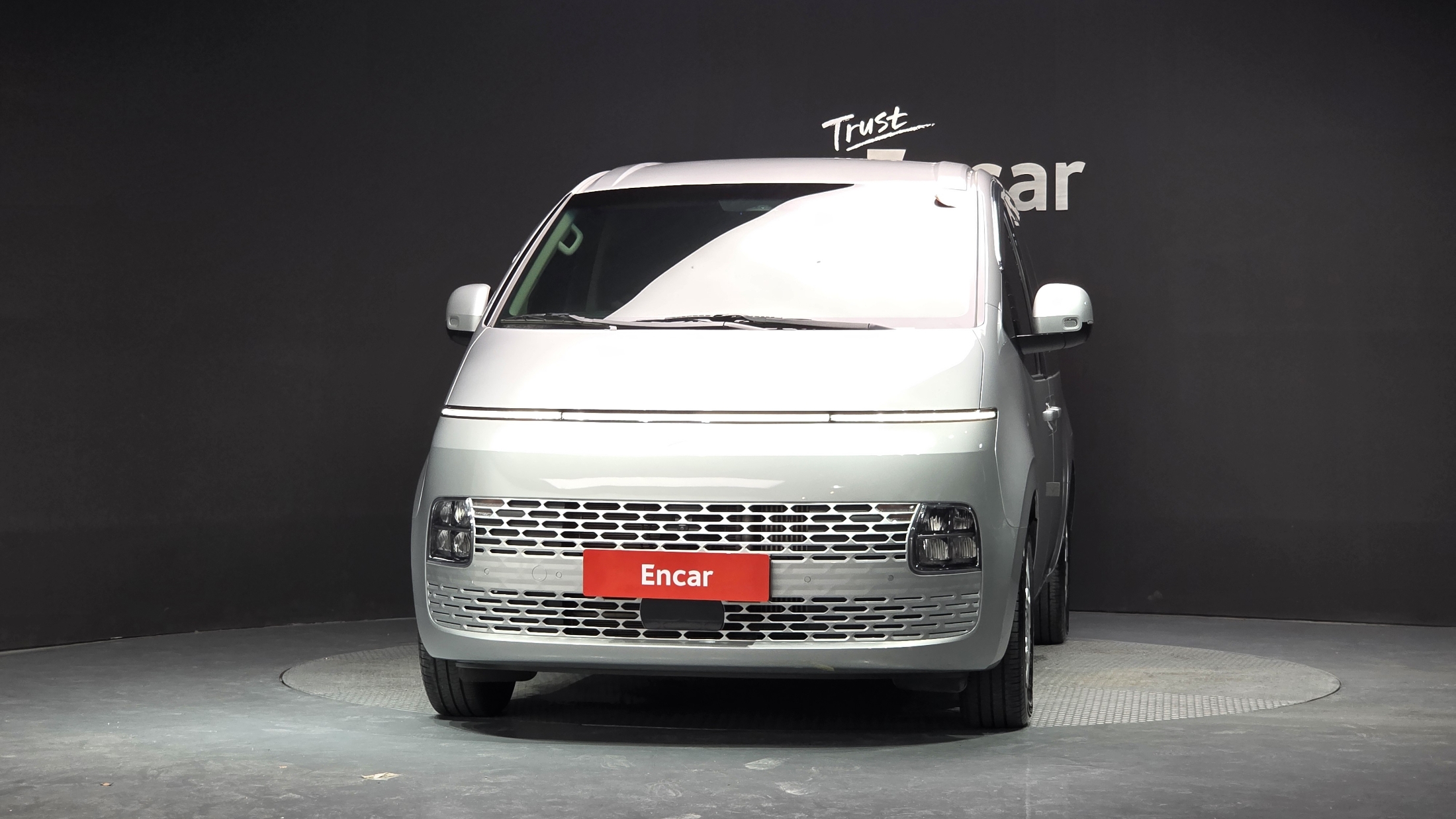 Mazda Bongo rear view