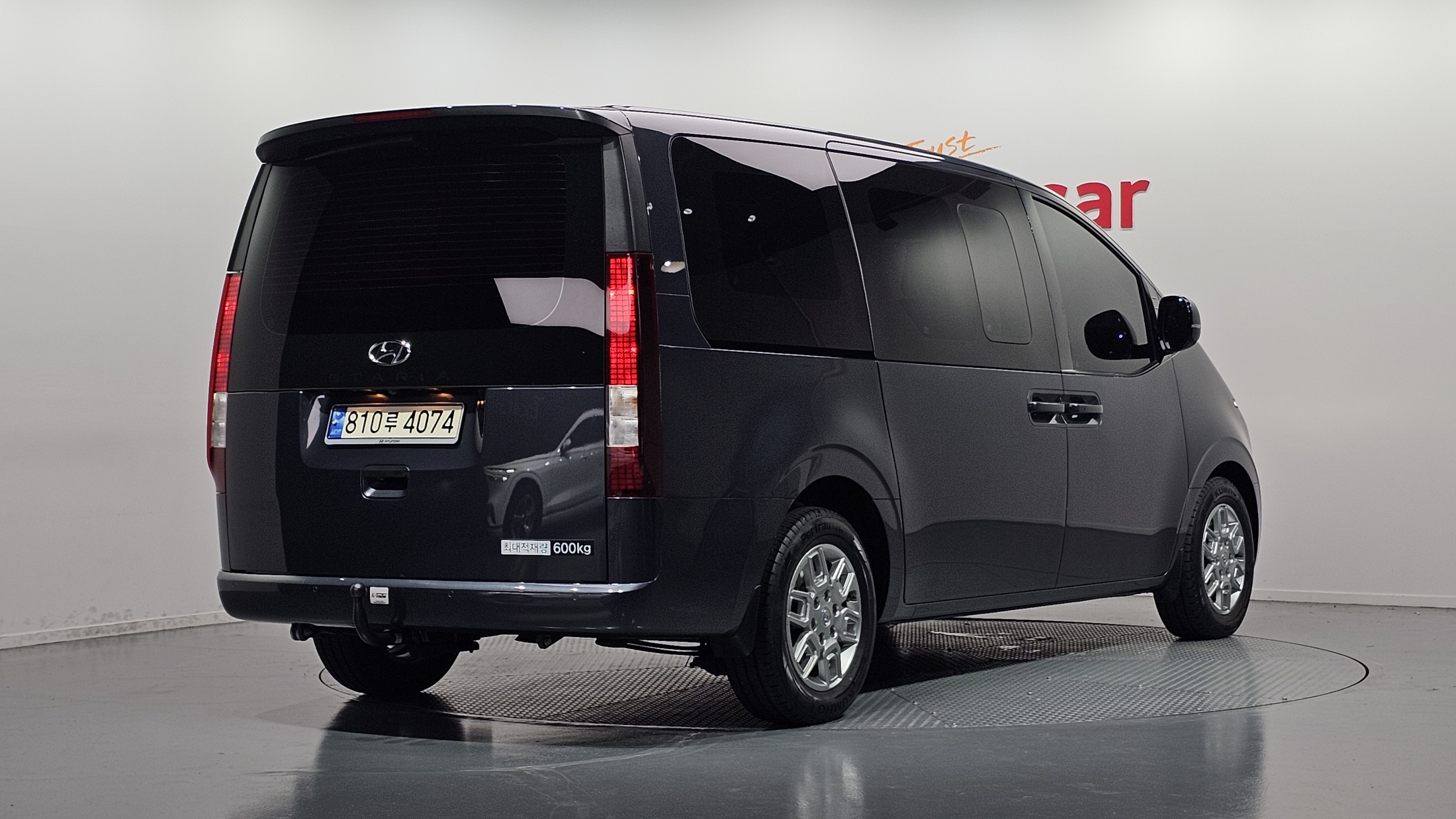 Mazda Bongo front view