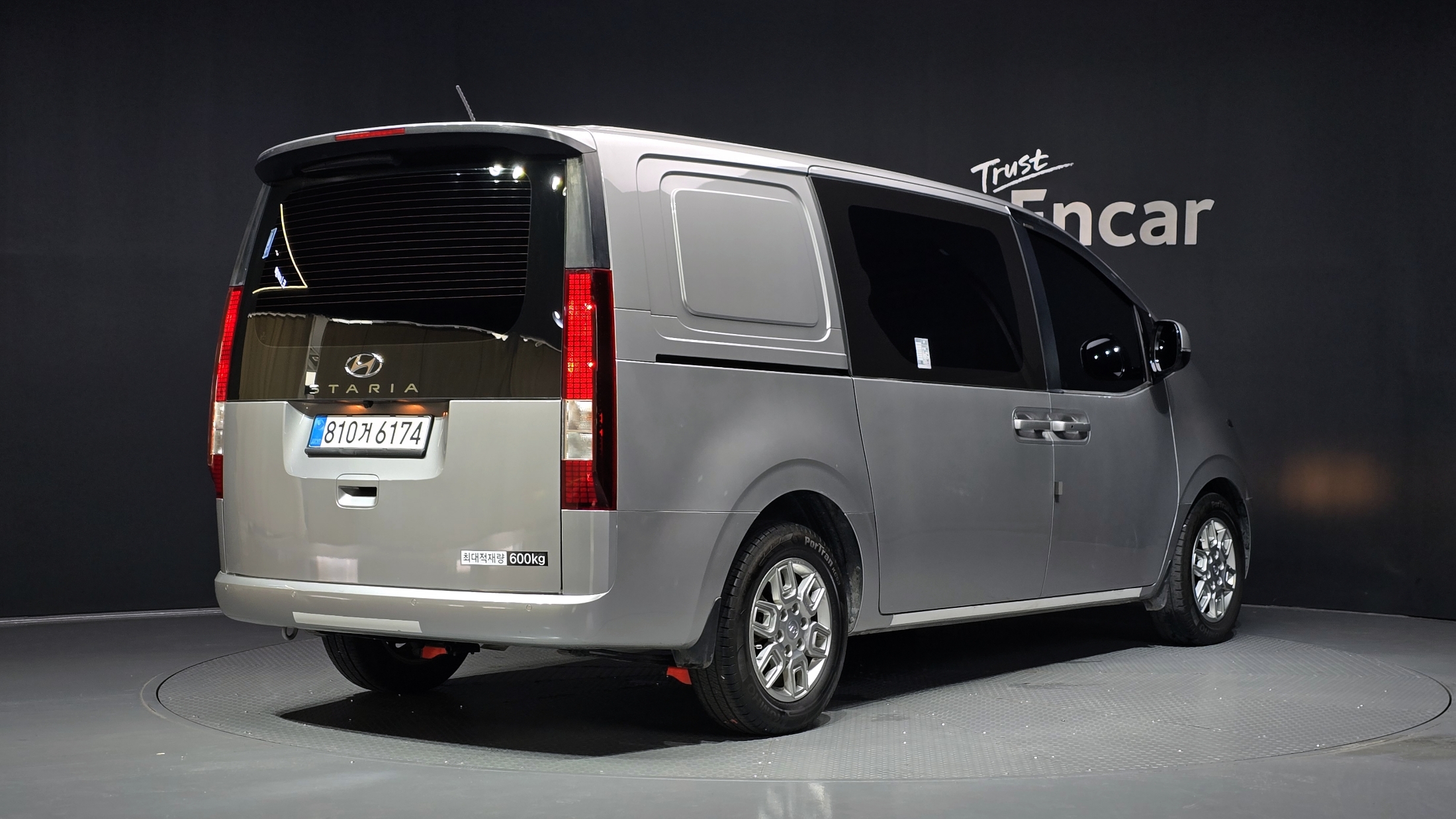 Mazda Bongo front view