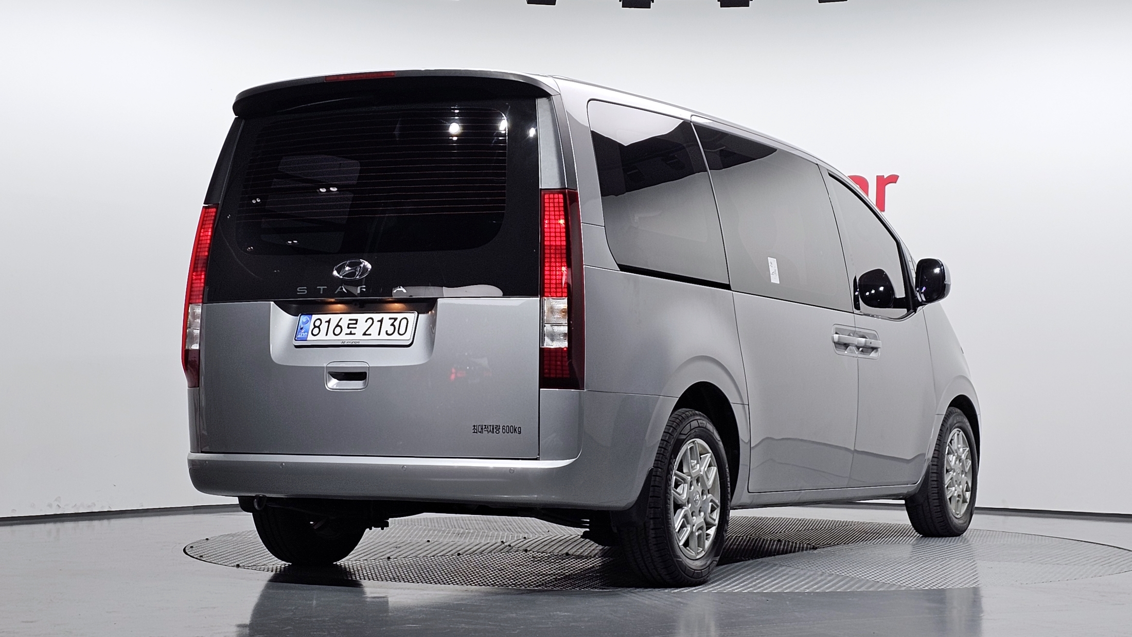 Mazda Bongo front view