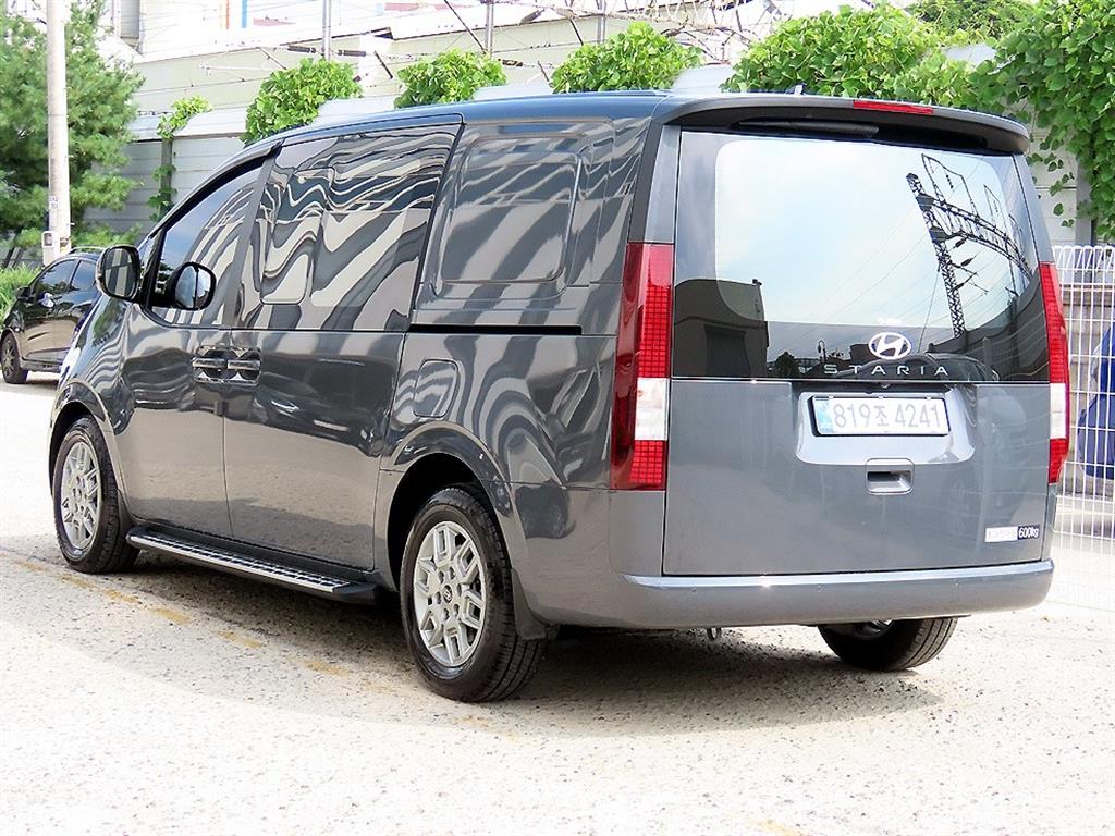 Mazda Bongo rear view