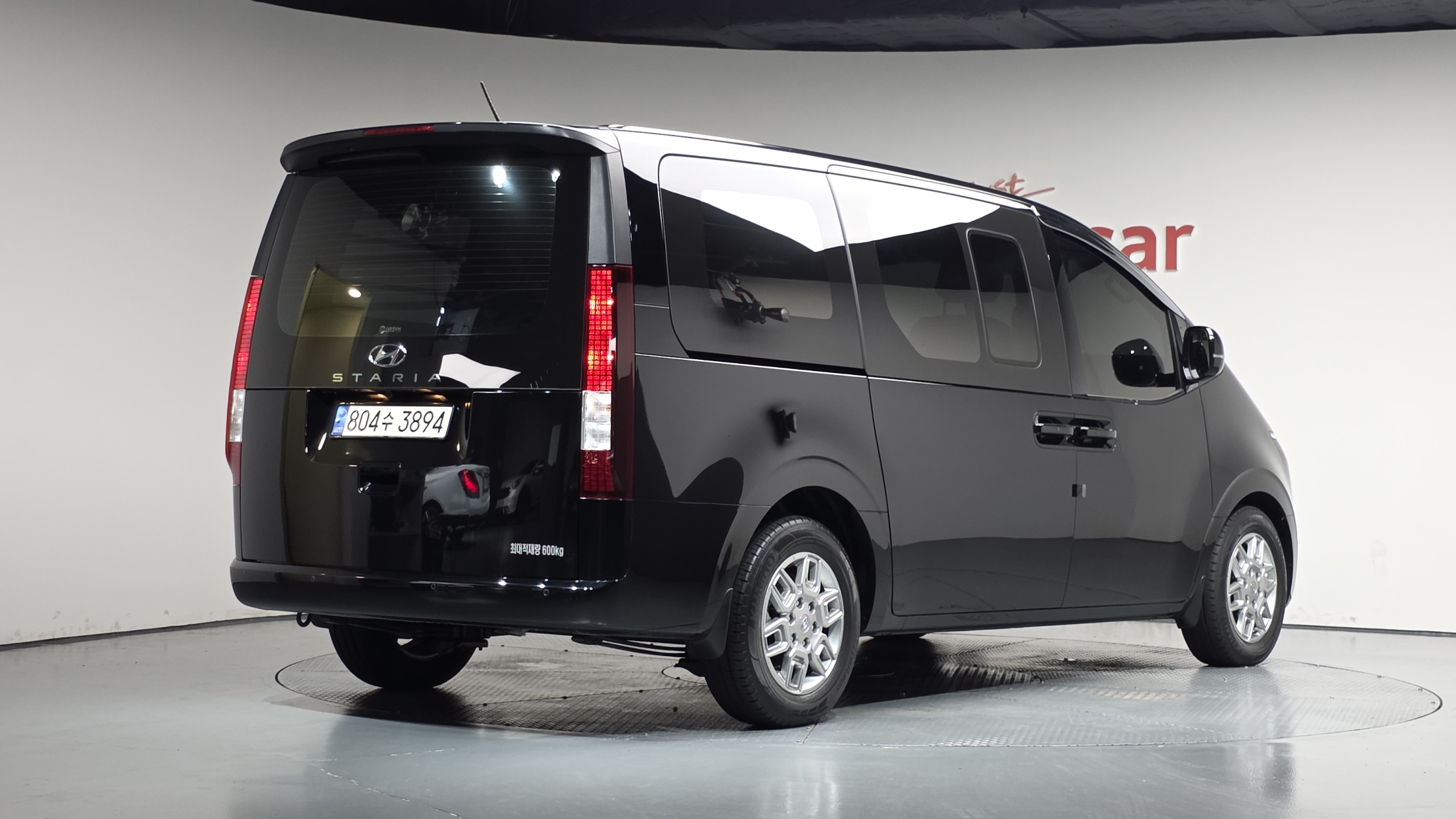 Mazda Bongo front view