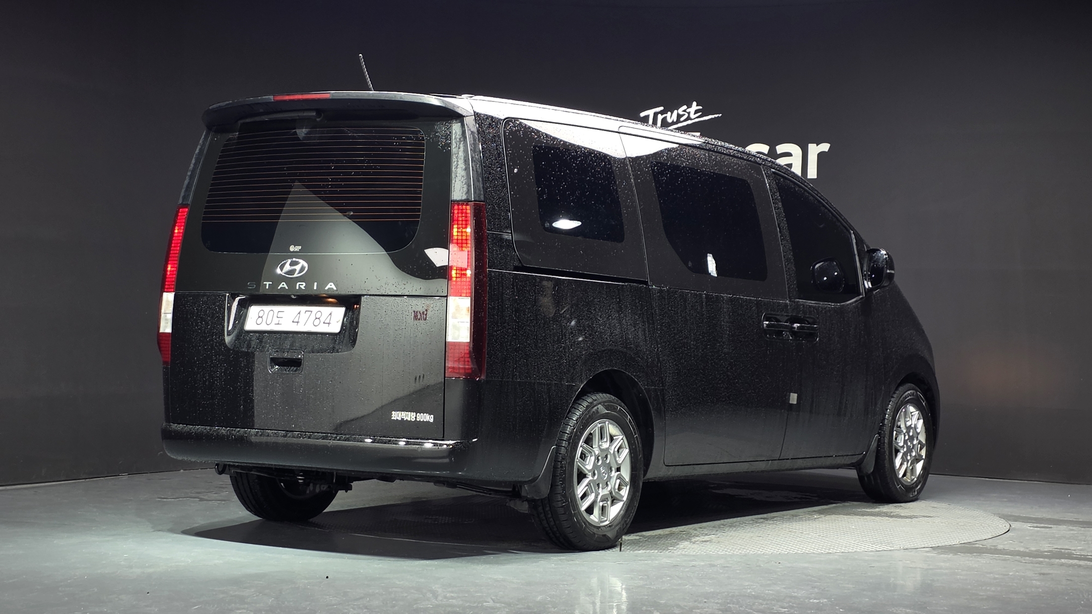 Mazda Bongo front view