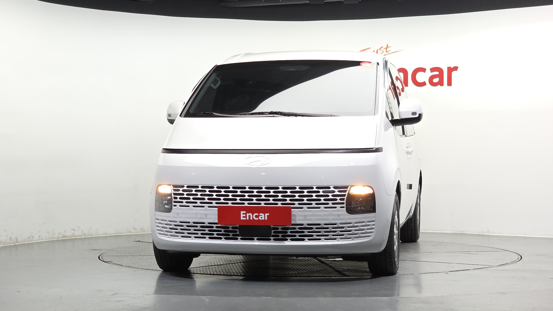 Mazda Bongo rear view