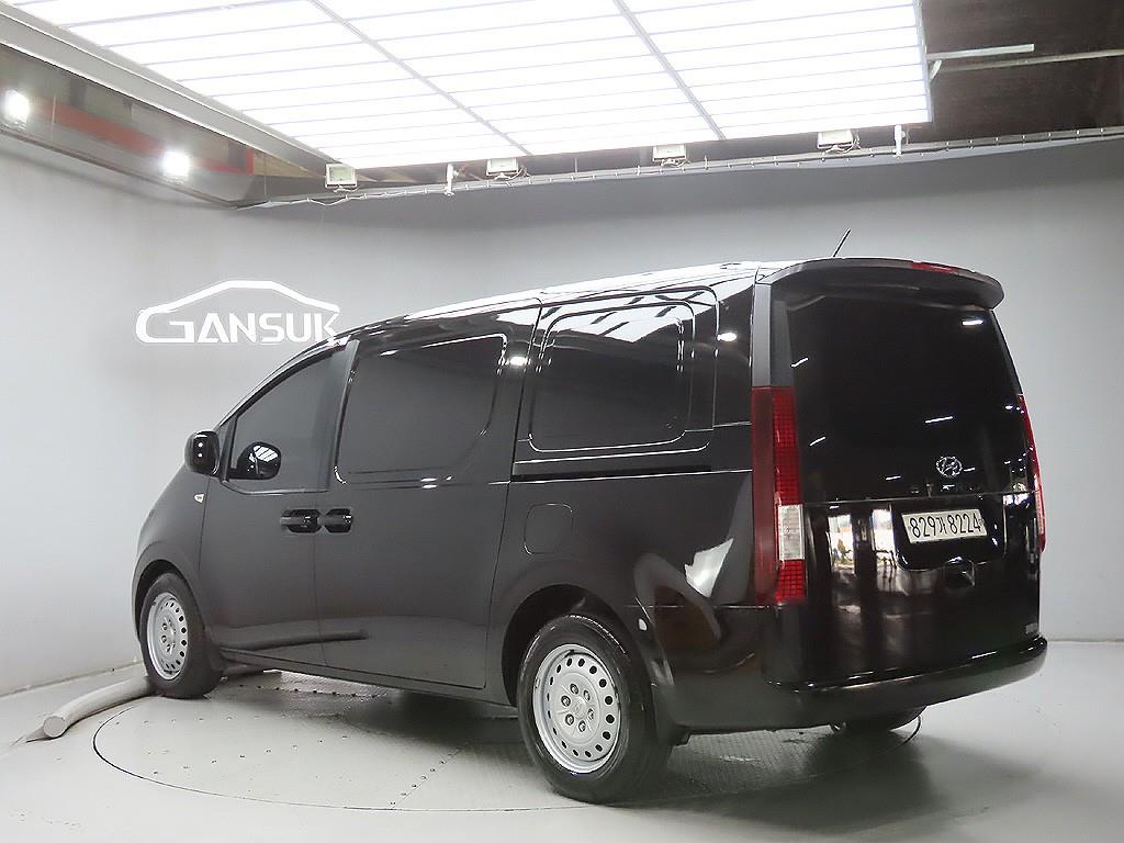 Mazda Bongo rear view