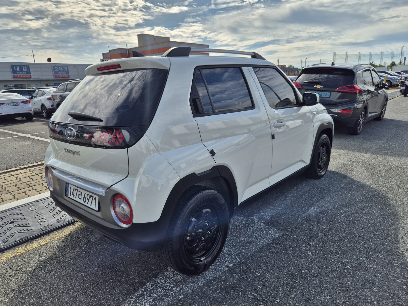 Mazda Bongo rear view