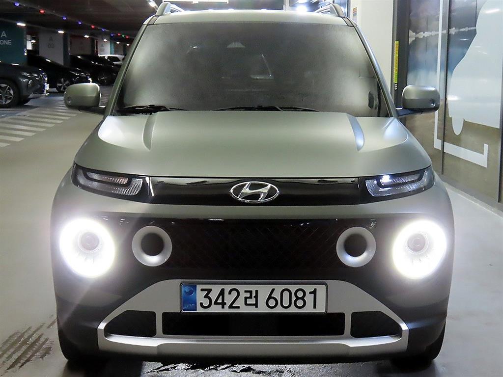 Mazda Bongo front view