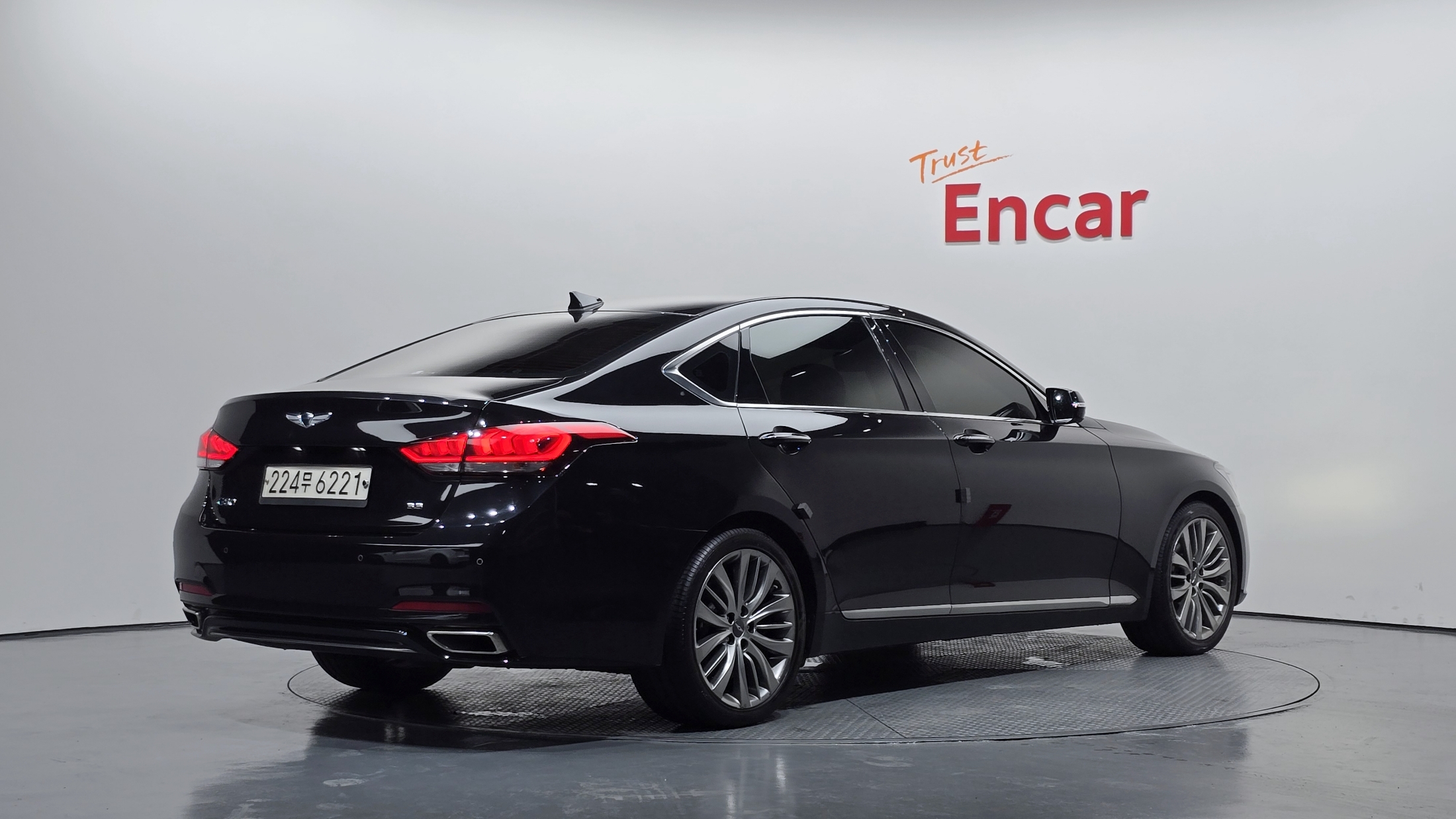 Mazda Bongo front view