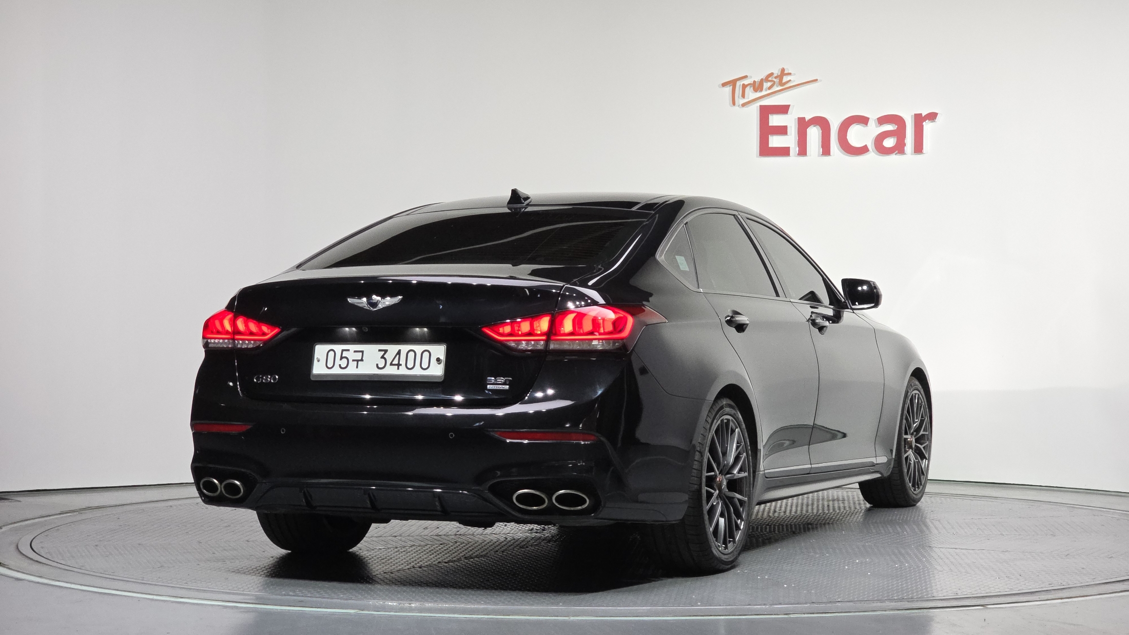 Mazda Bongo front view