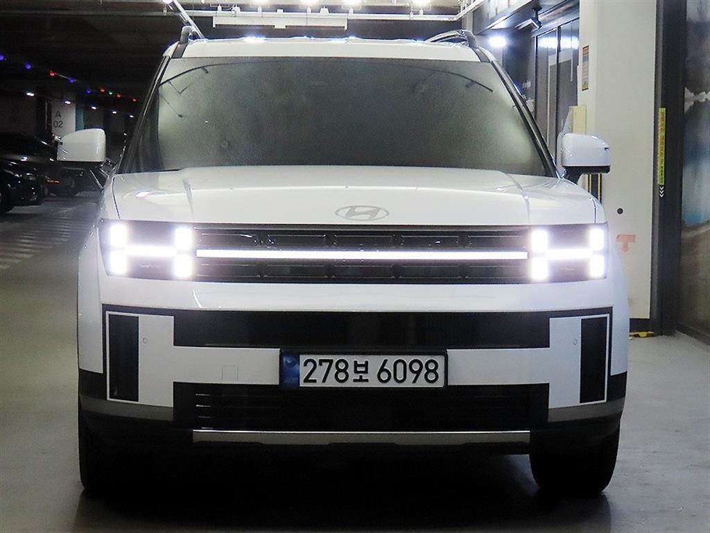 Mazda Bongo front view