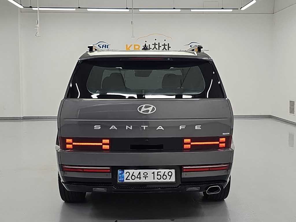 Mazda Bongo rear view