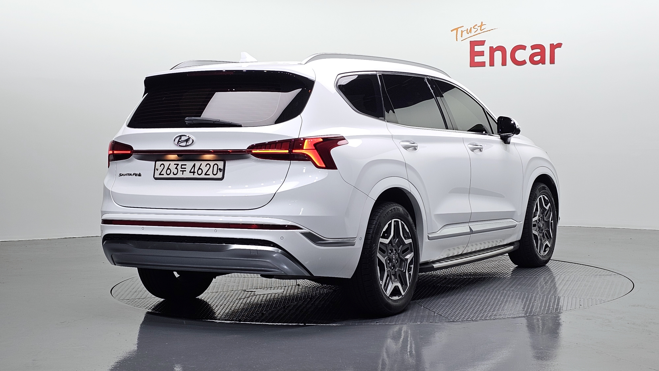 Mazda Bongo front view