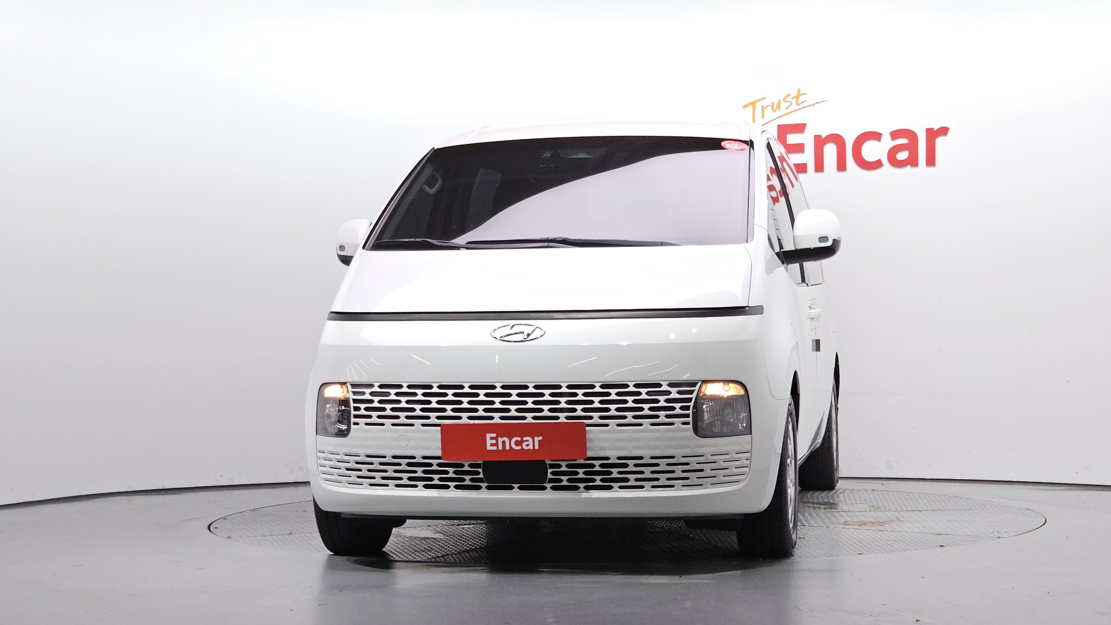 Mazda Bongo rear view