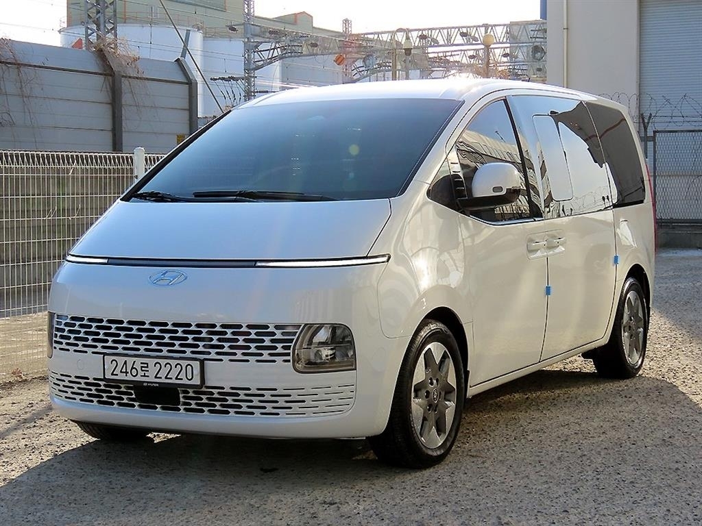 2011 Mazda Bongo Van