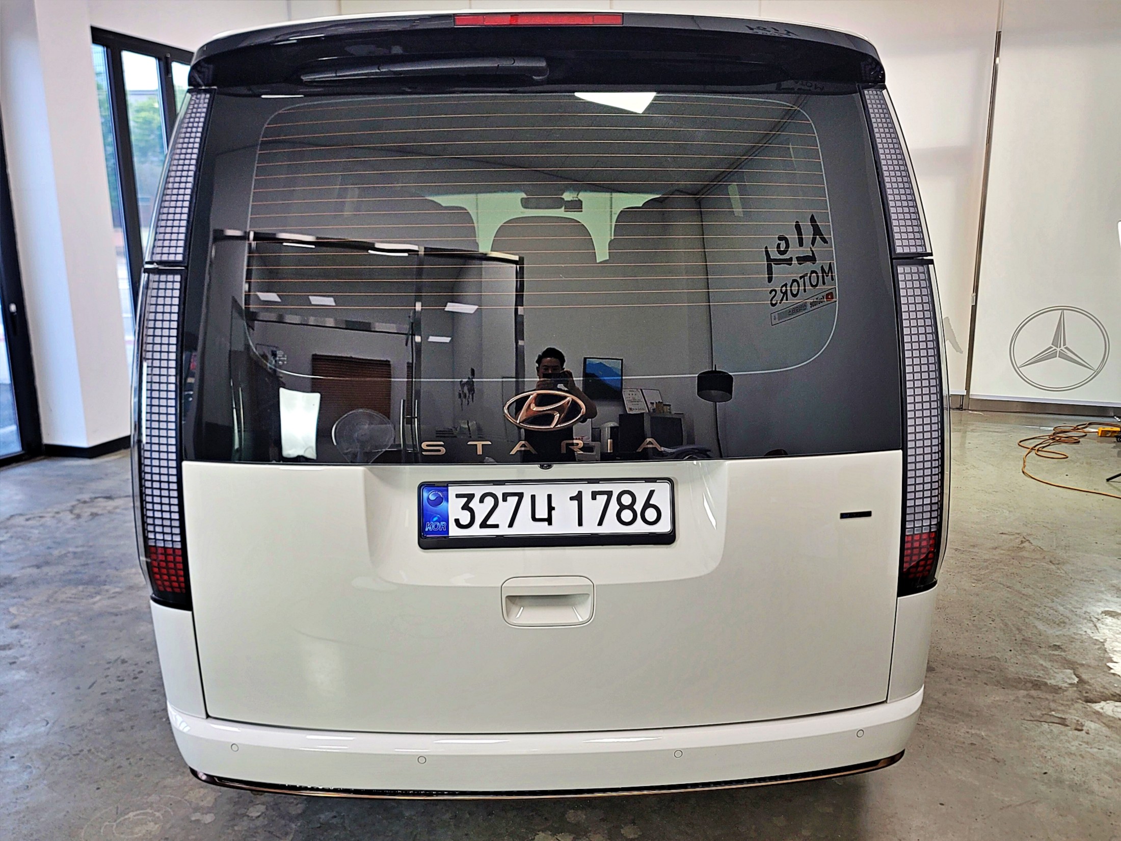 Mazda Bongo rear view