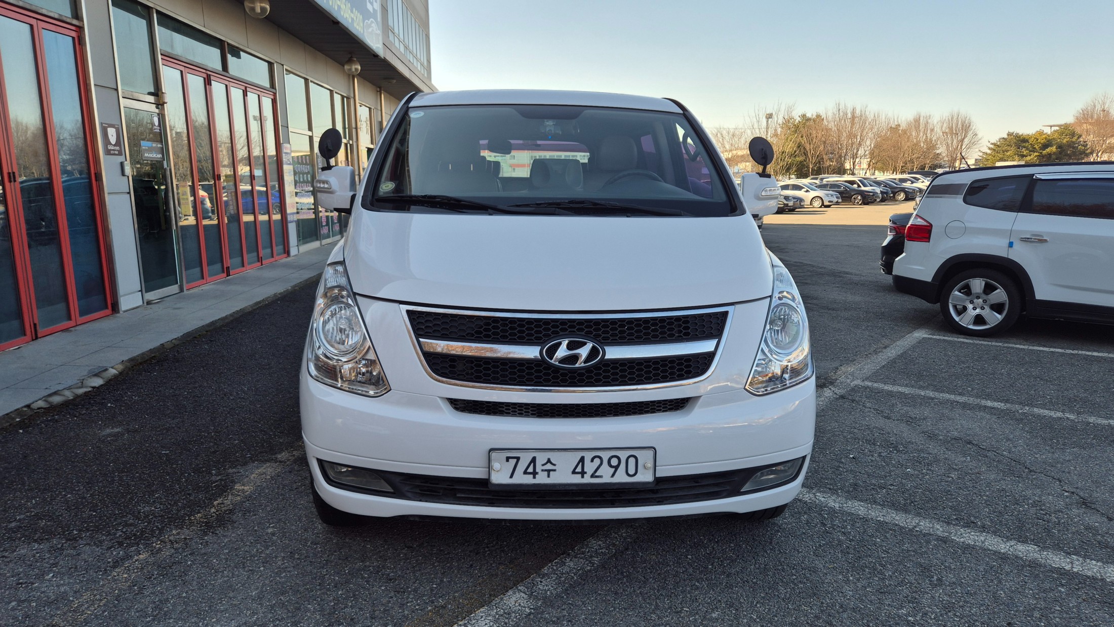 Mazda Bongo front view