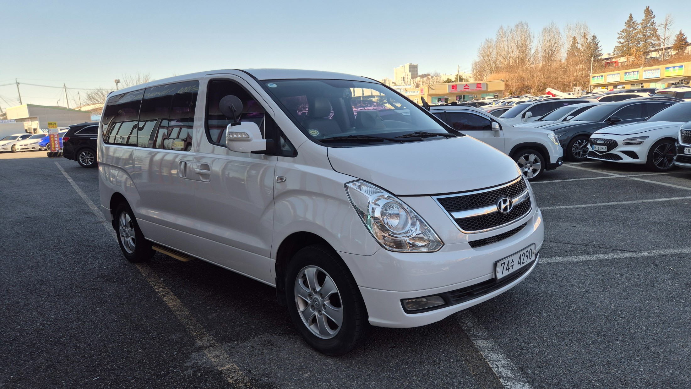 Mazda Bongo rear view