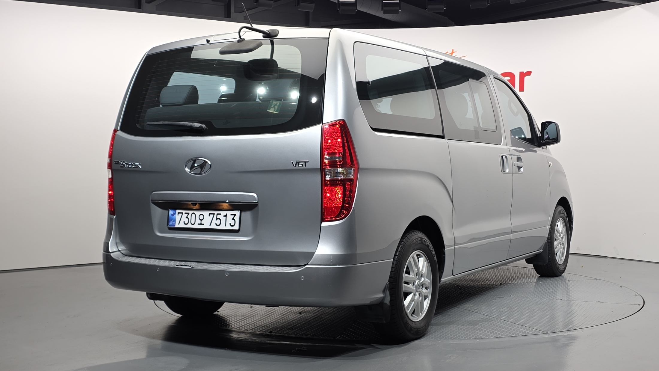 Mazda Bongo front view