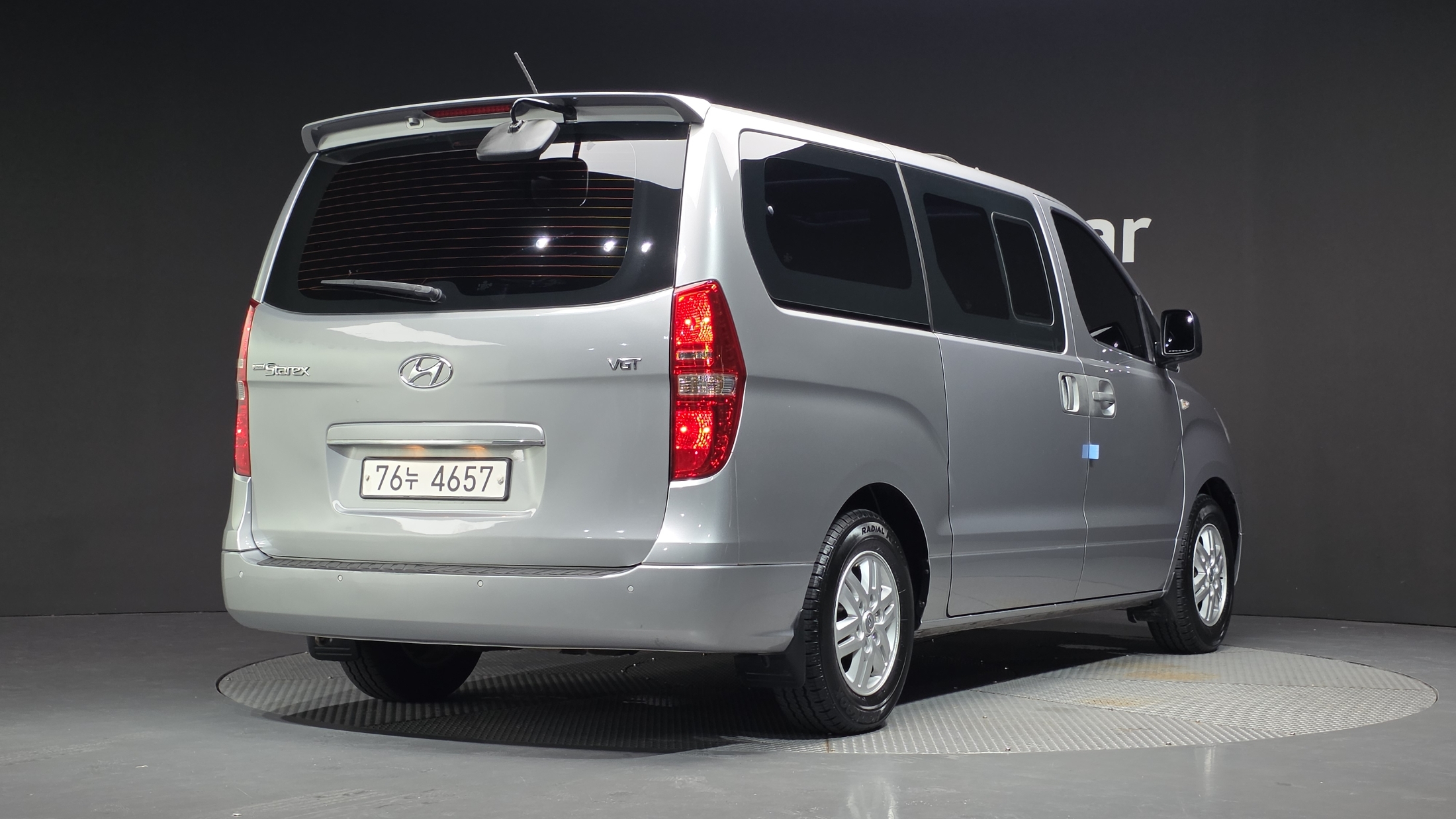 Mazda Bongo front view