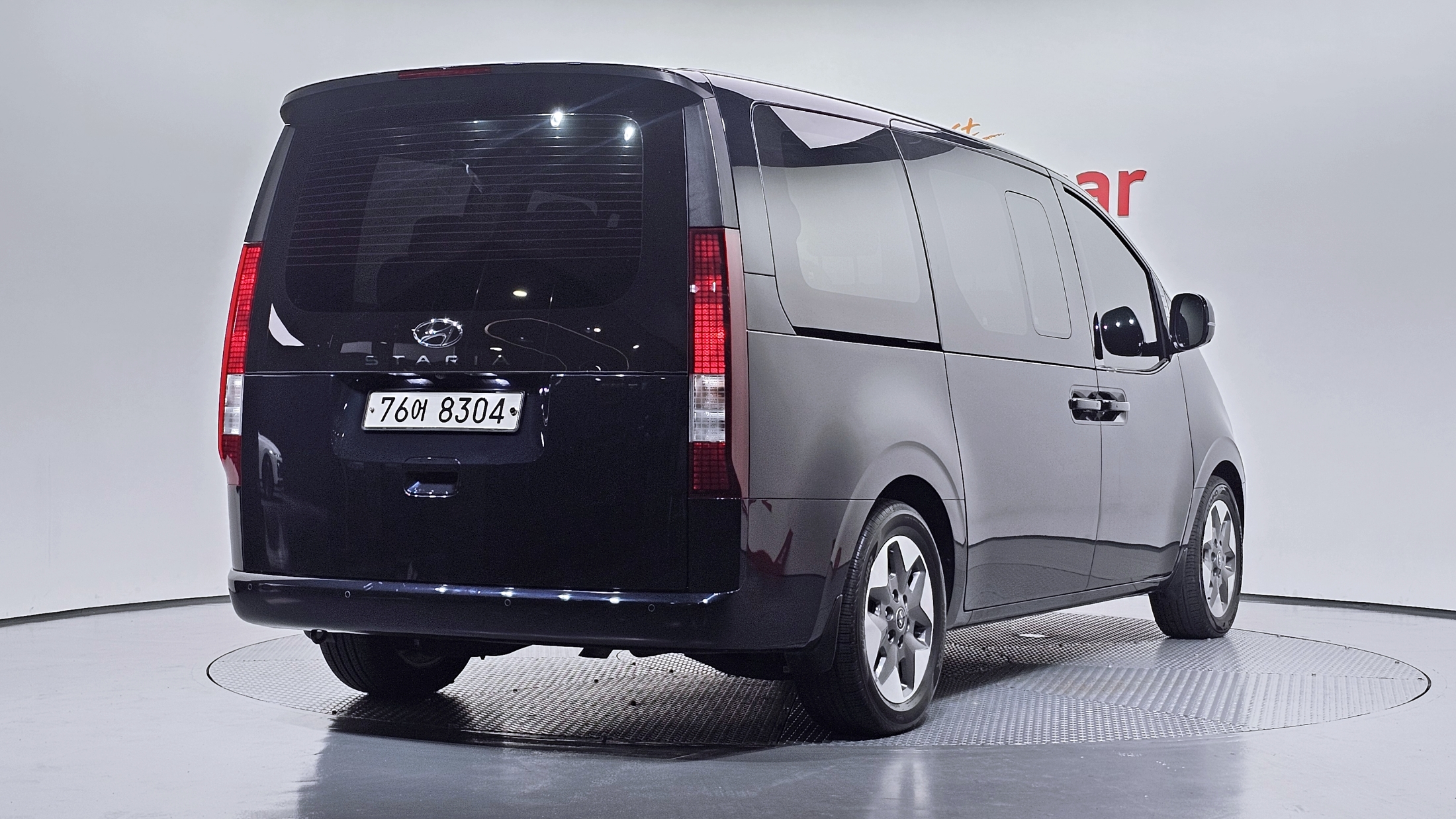 Mazda Bongo front view