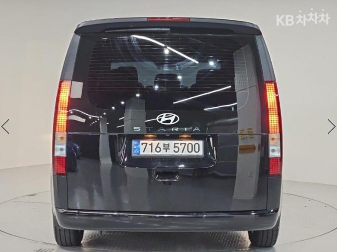 Mazda Bongo rear view