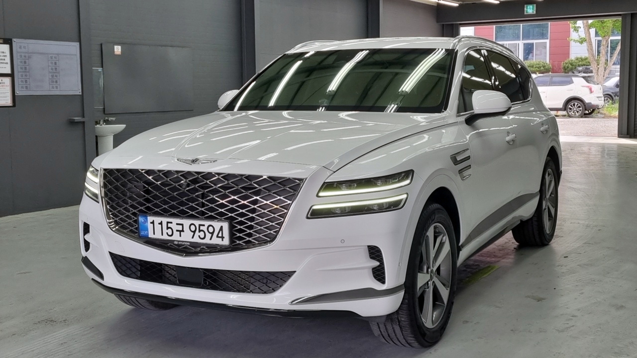 GENESIS GV80
