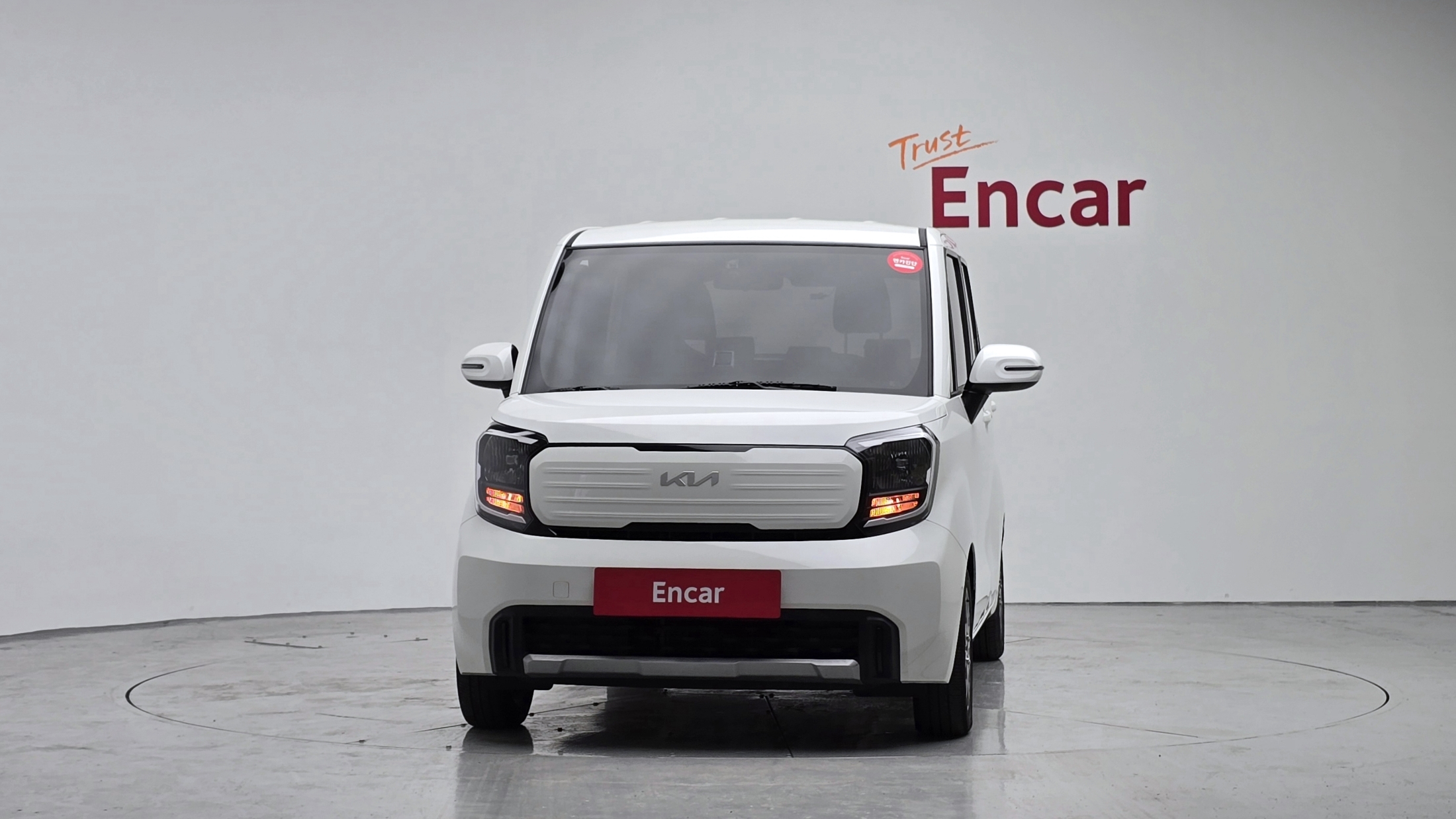 Mazda Bongo rear view