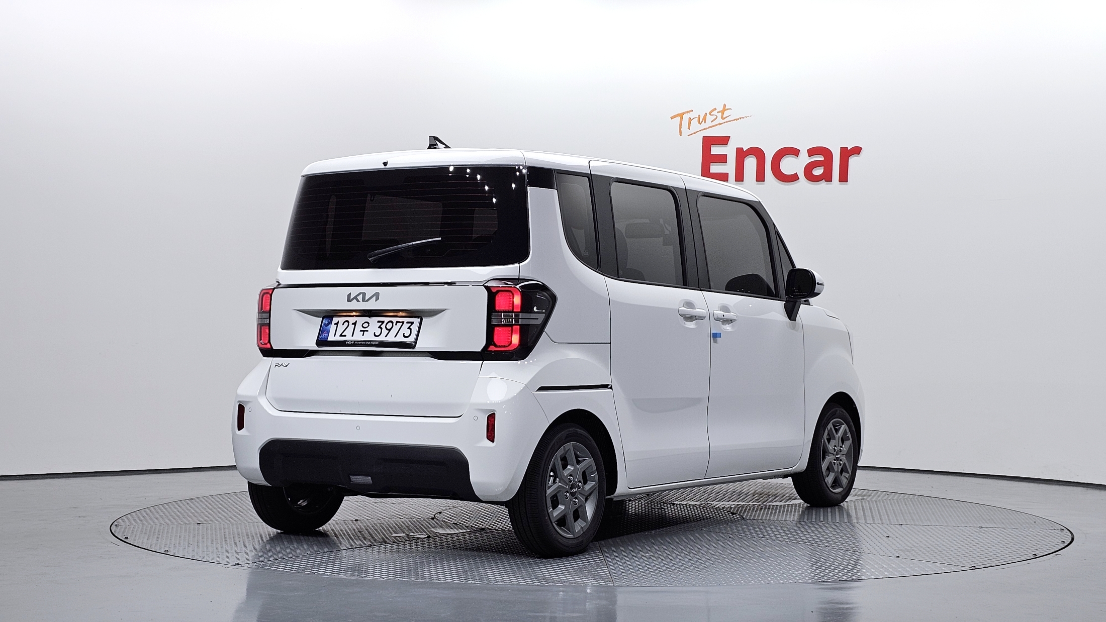 Mazda Bongo front view