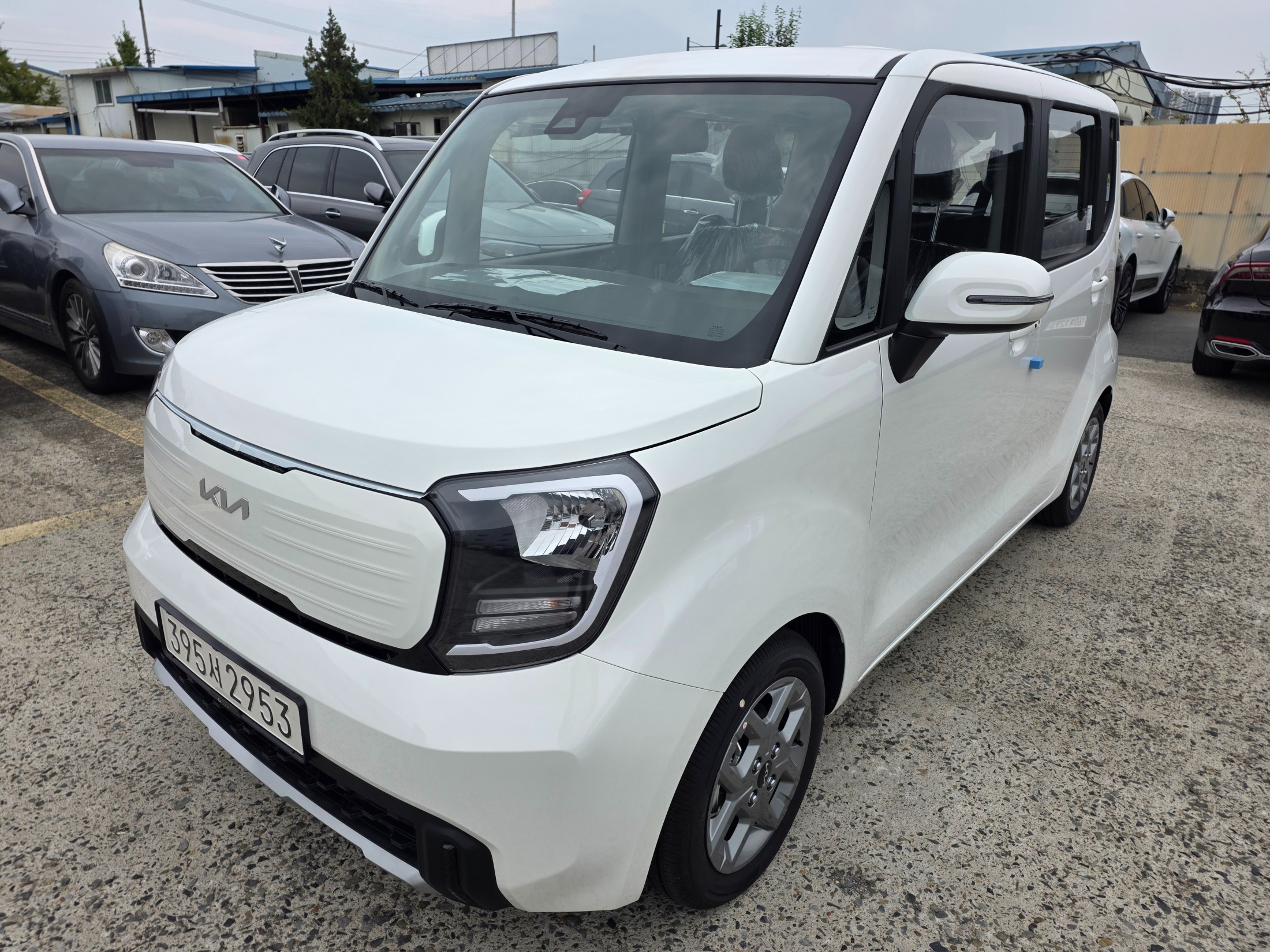 2011 Mazda Bongo Van