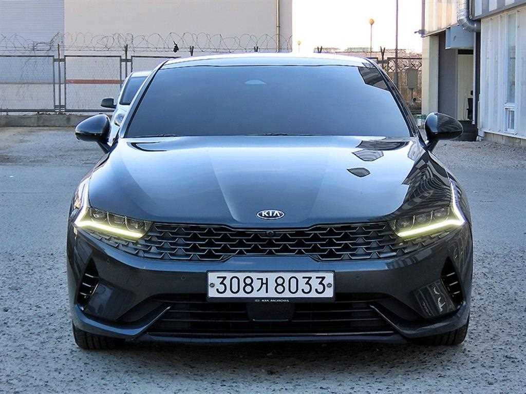 KIA K5 photo 2