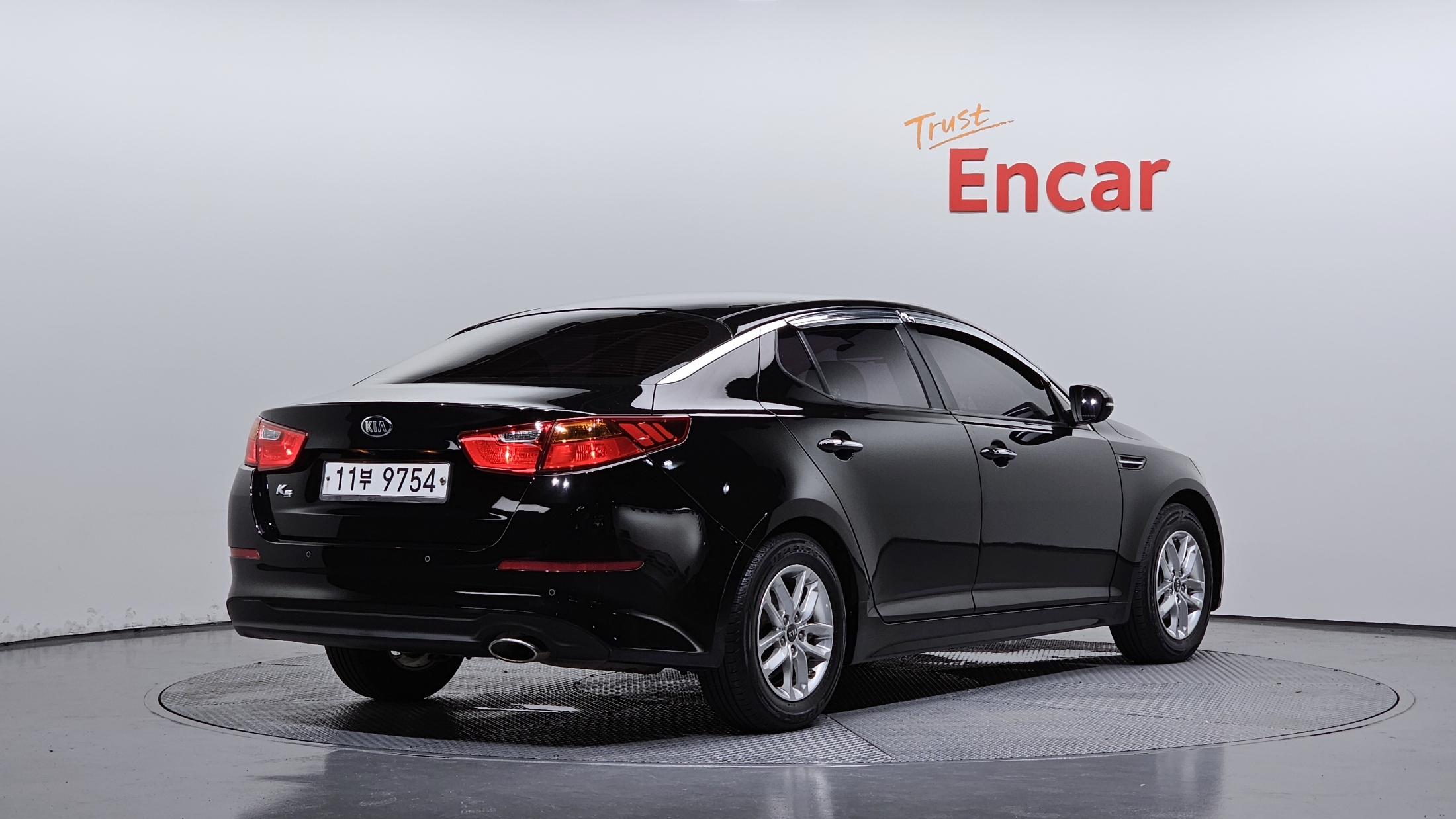 KIA K5 photo 2