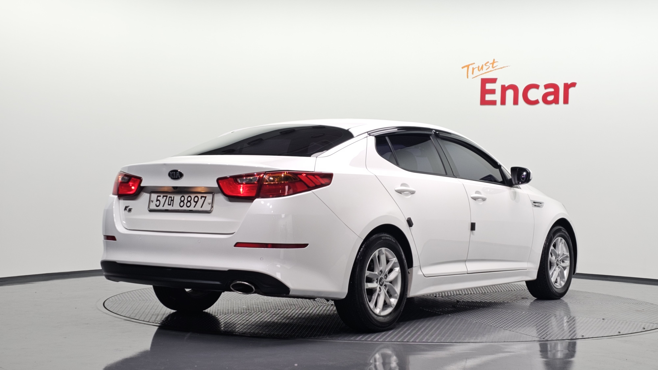 KIA K5 photo 2