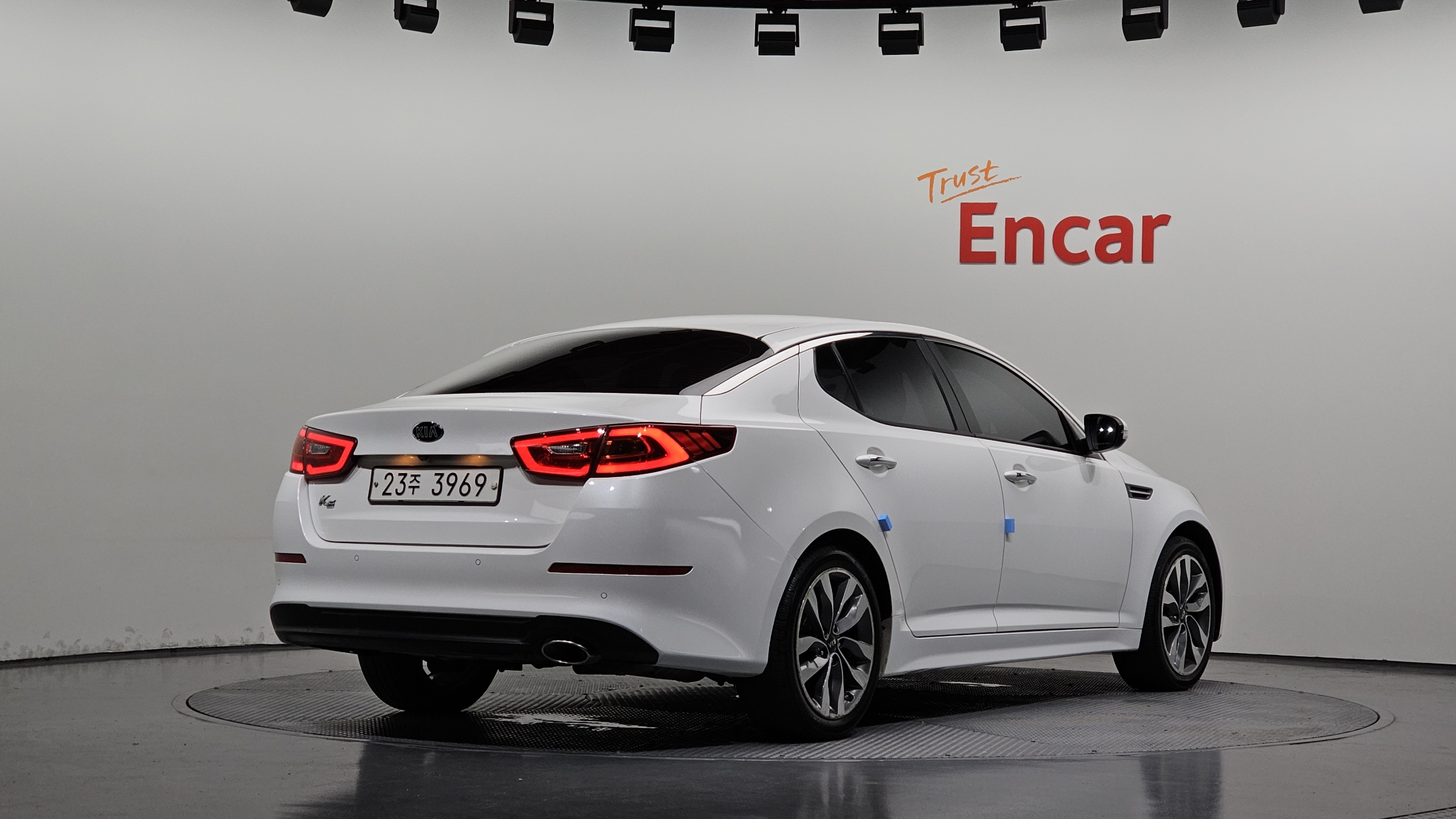 KIA K5 photo 2