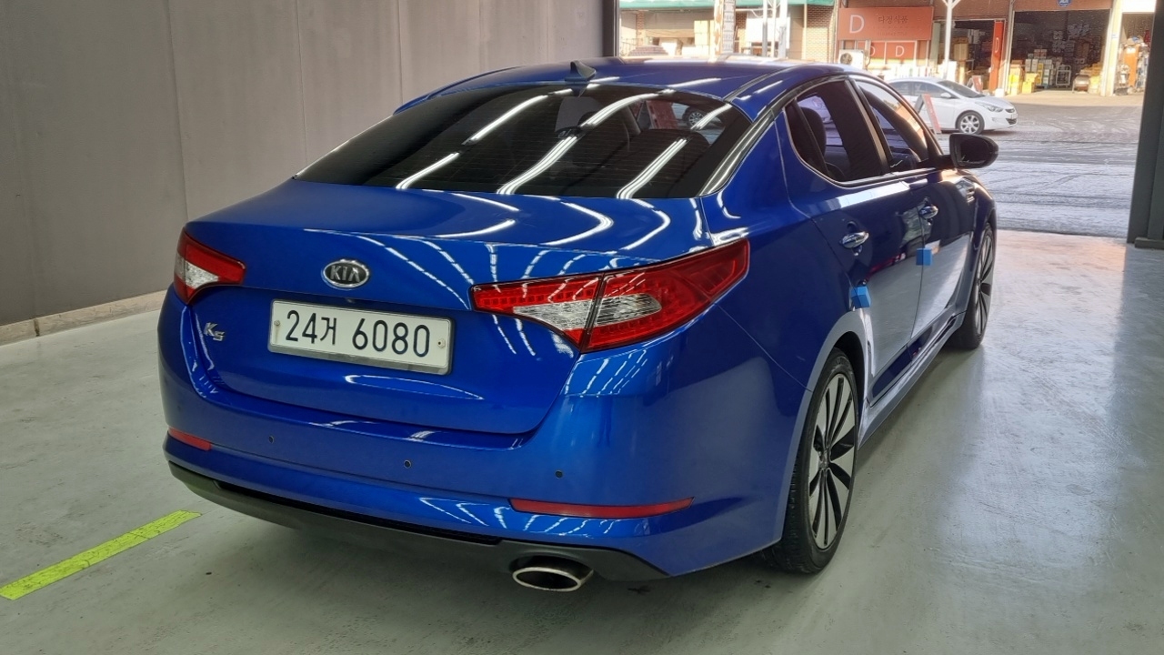 KIA K5 photo 2