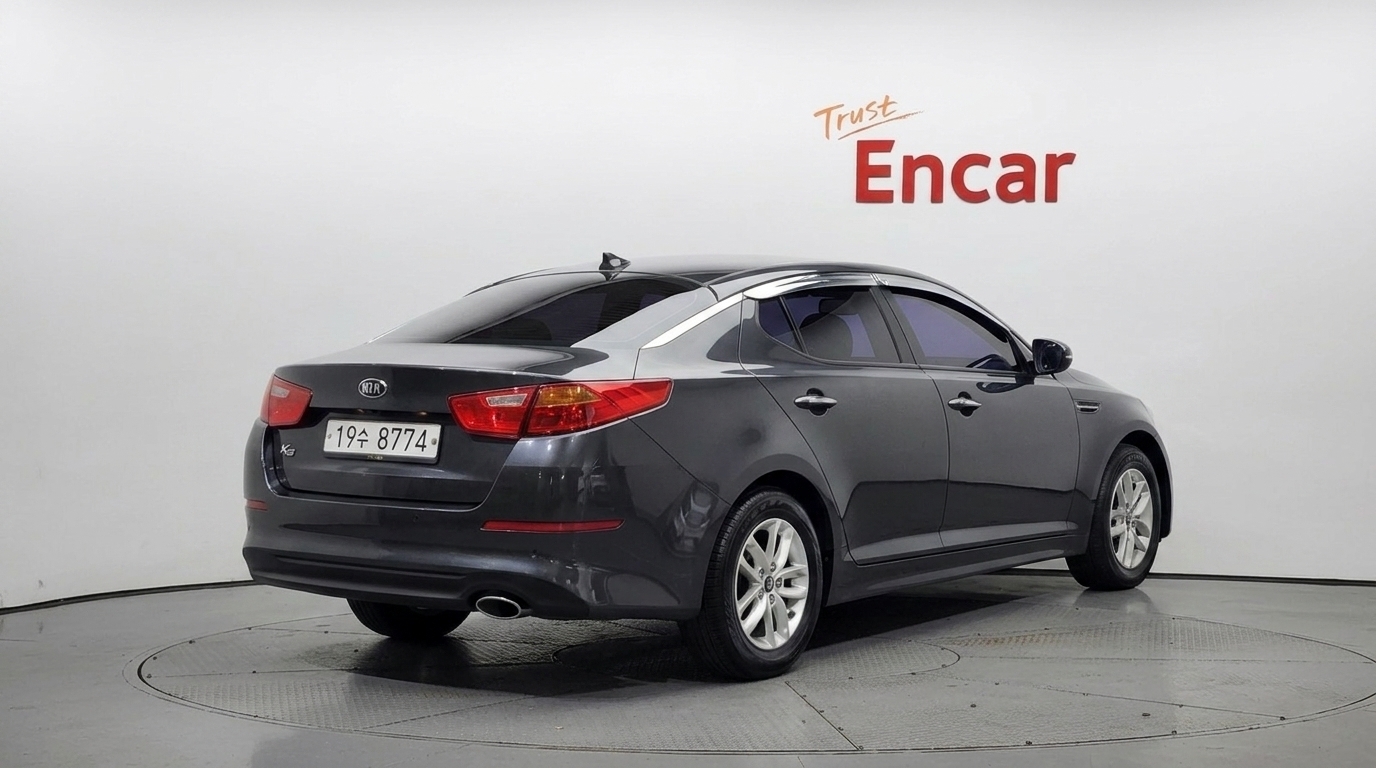 KIA K5 photo 2