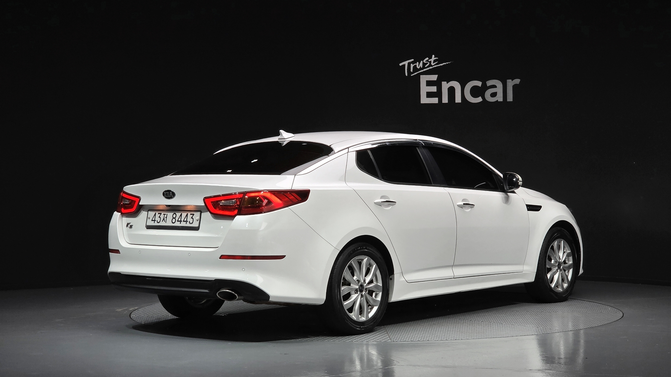 KIA K5 photo 2