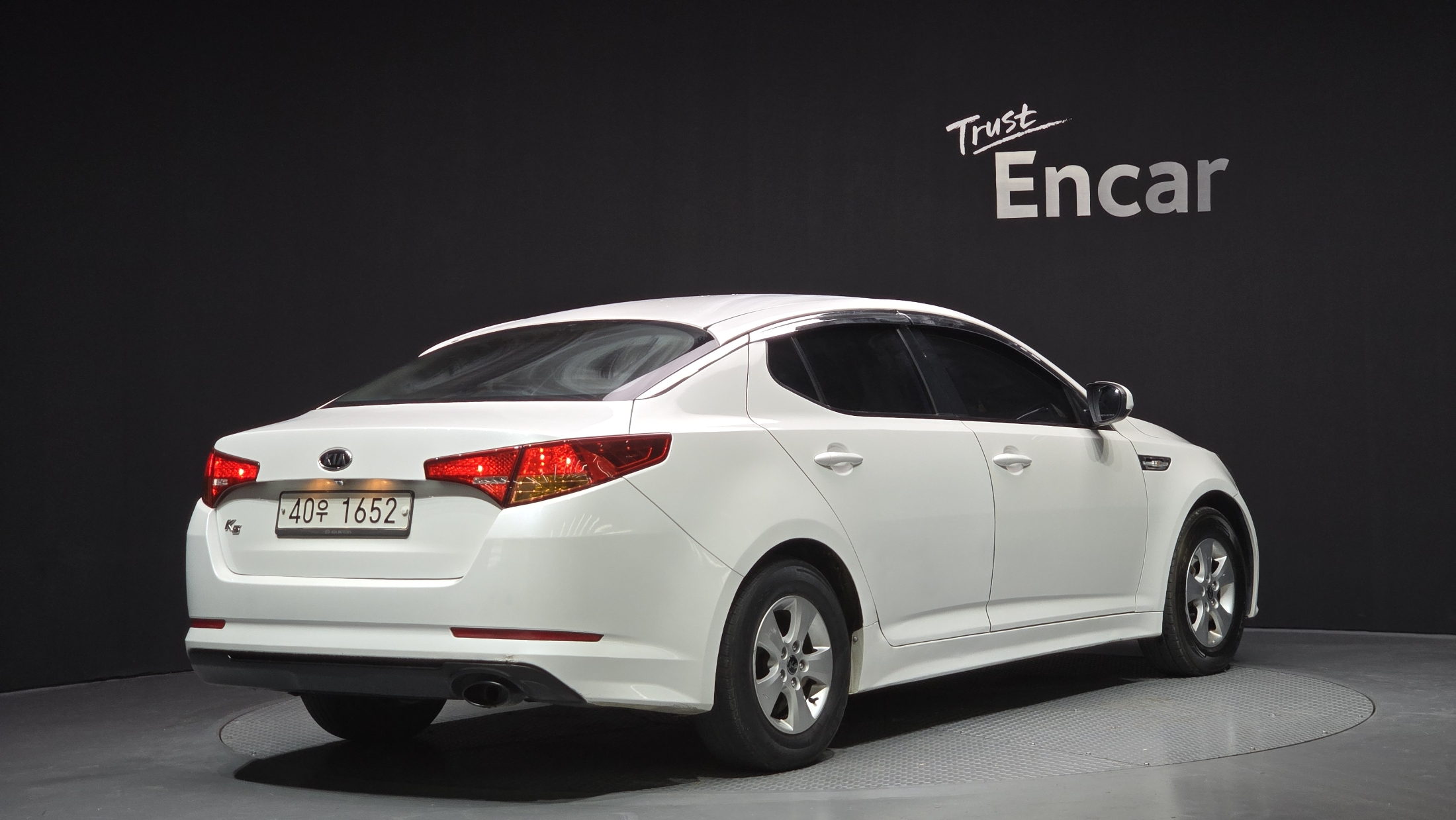 KIA K5 photo 2