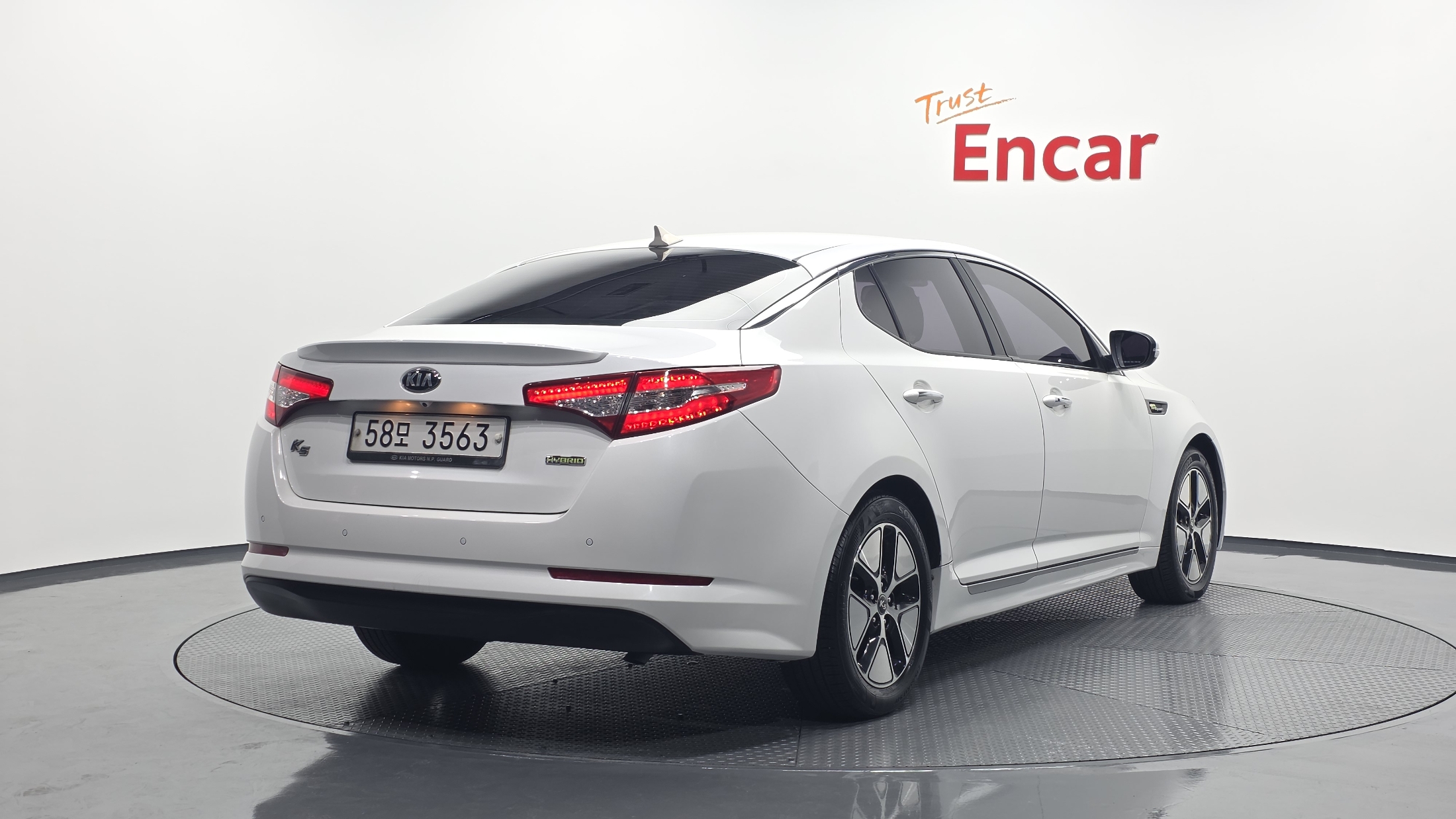 KIA K5 photo 2