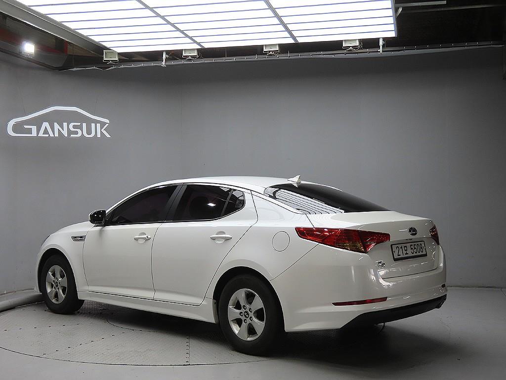 KIA K5 photo 3