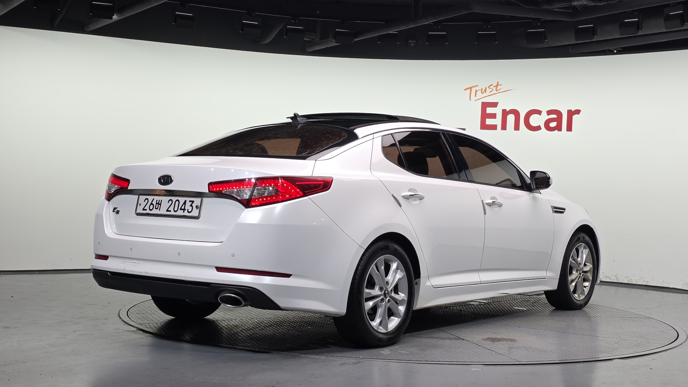 KIA K5 photo 2