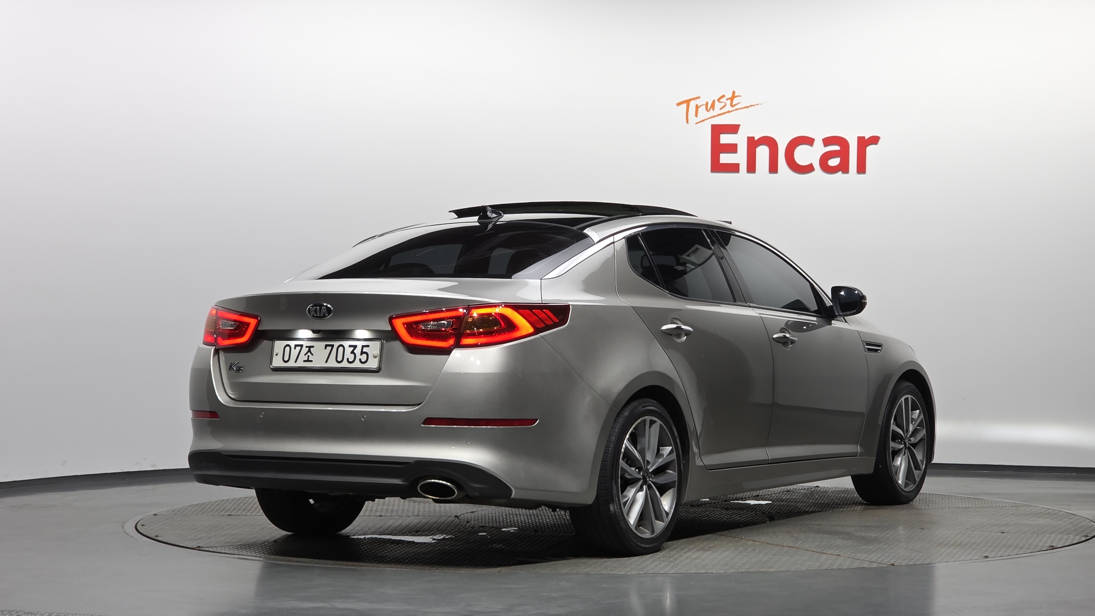 KIA K5 photo 3