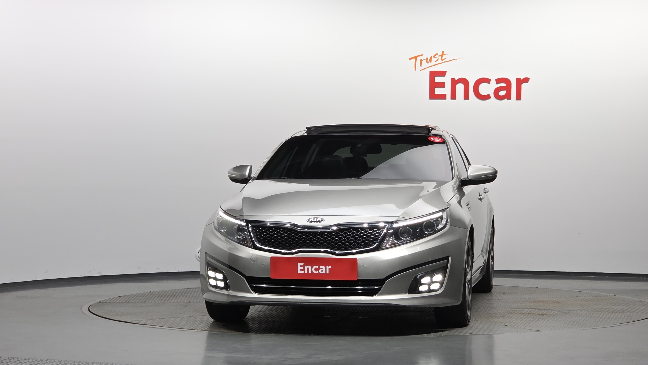 KIA K5 photo 2