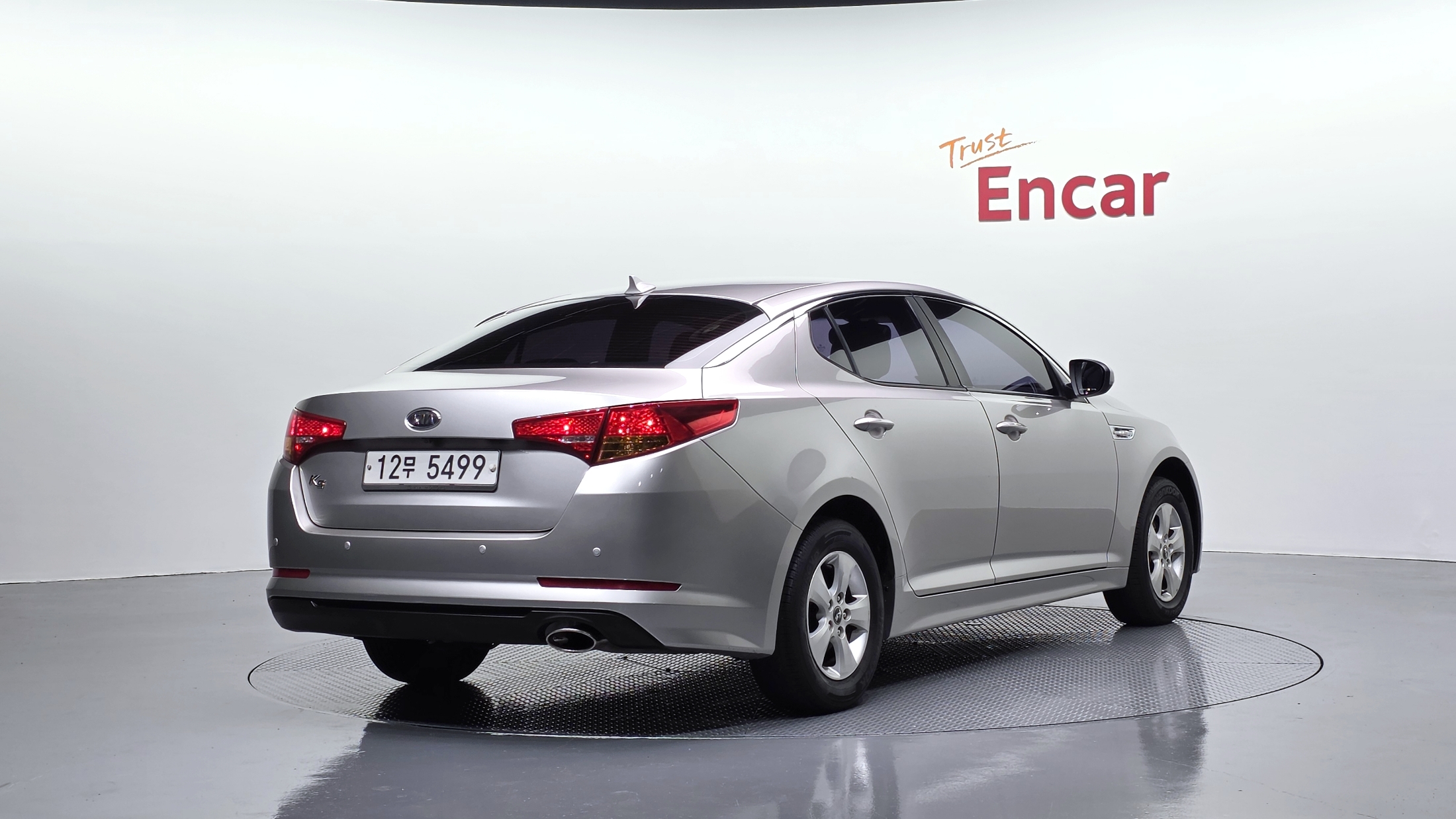 KIA K5 photo 2