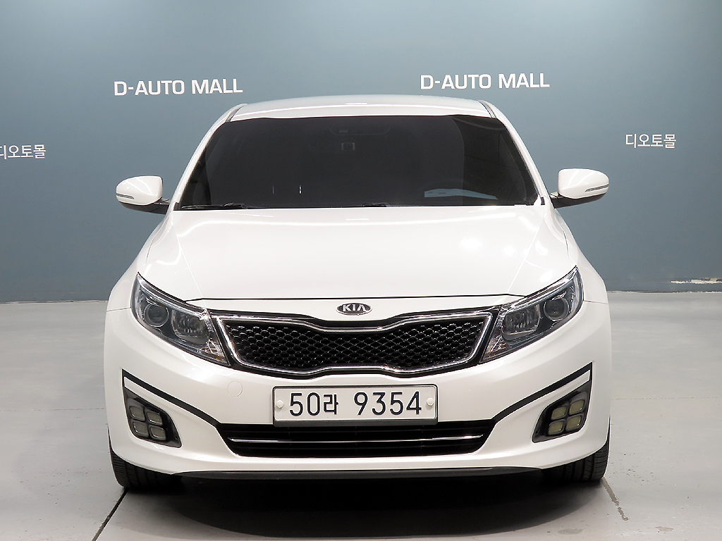 KIA K5 photo 2