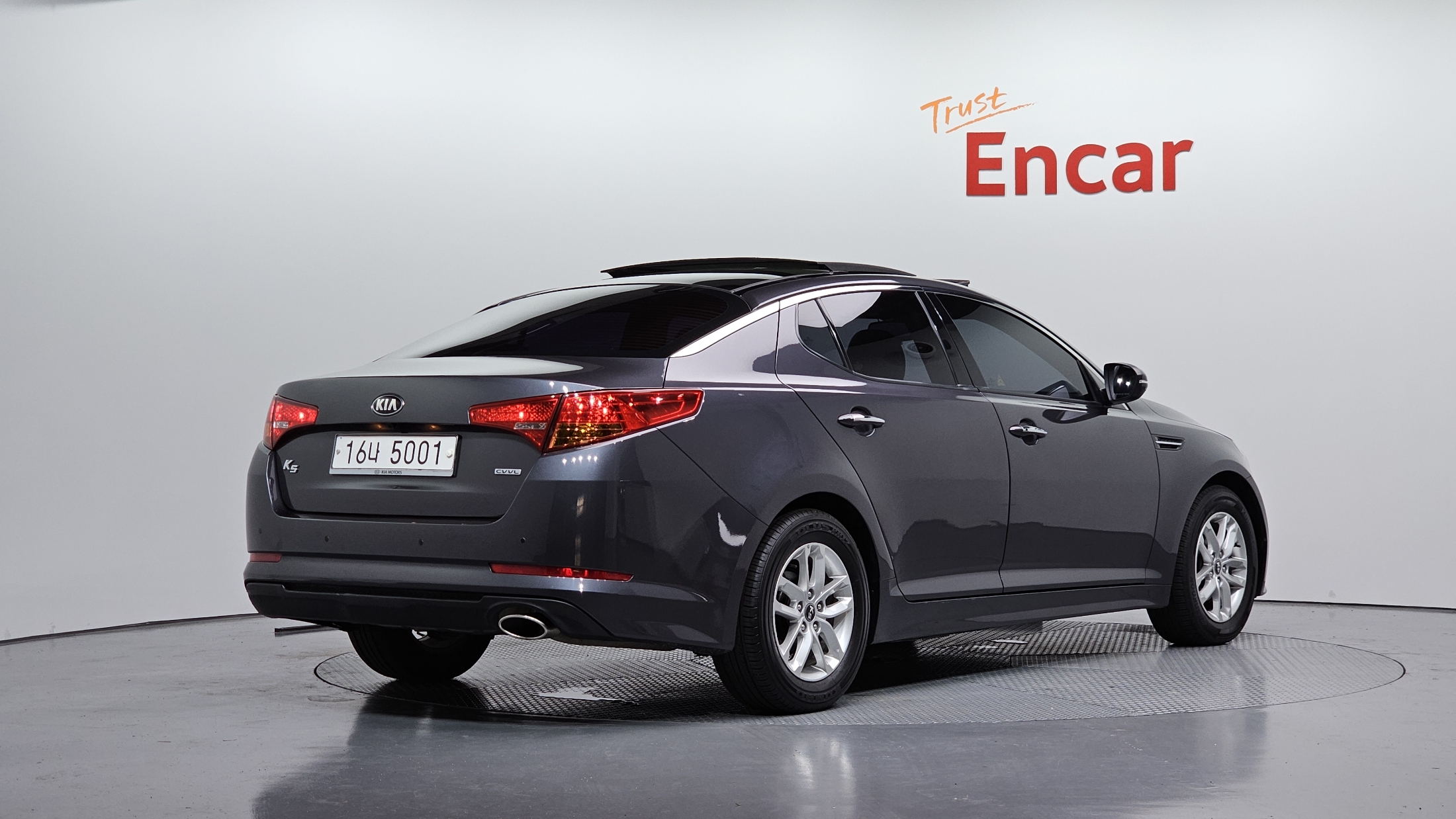 KIA K5 photo 2